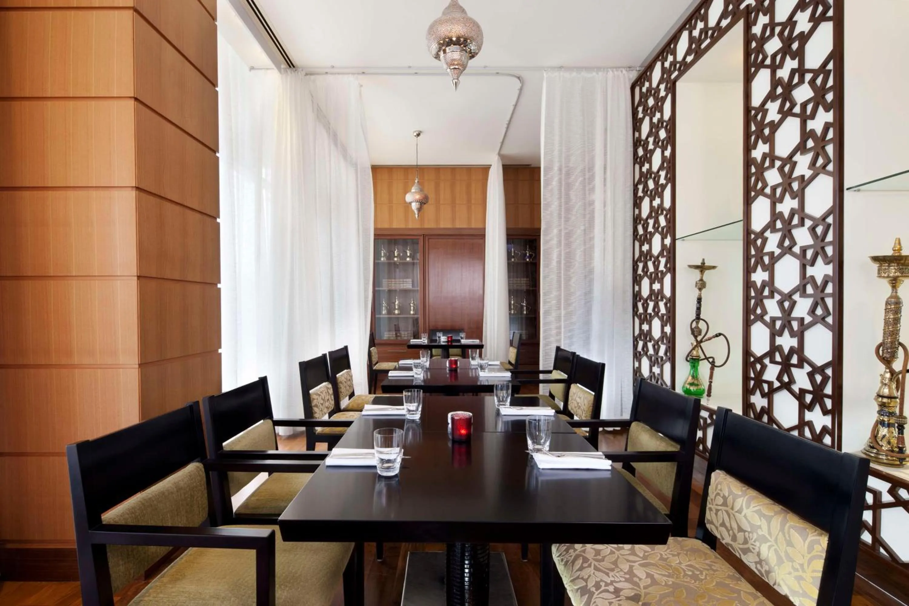 Restaurant/places to eat in Grand Hyatt Doha Hotel & Villas
