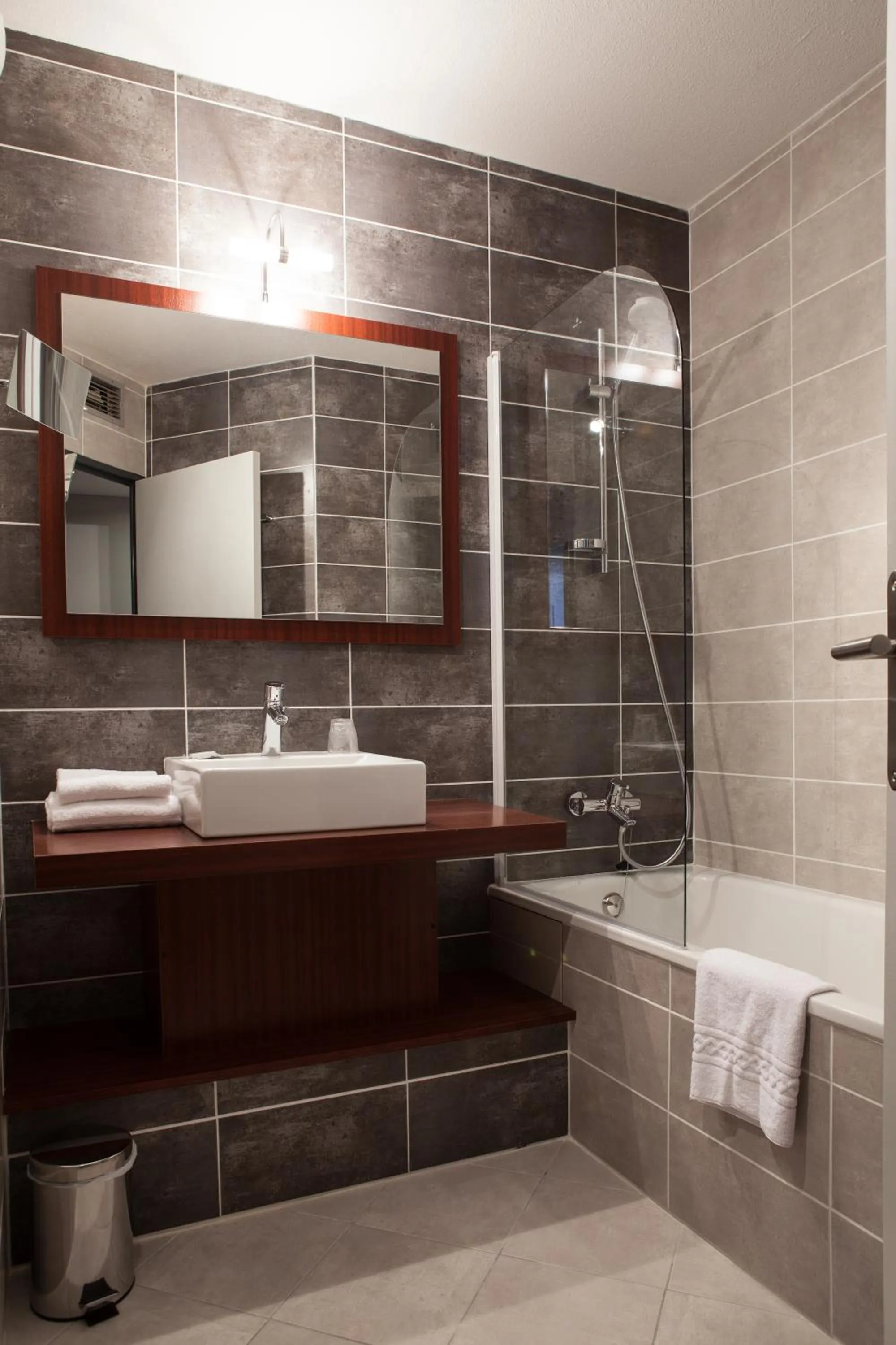 Bathroom in The Originals City, Le Mas de Grille, Montpellier Sud