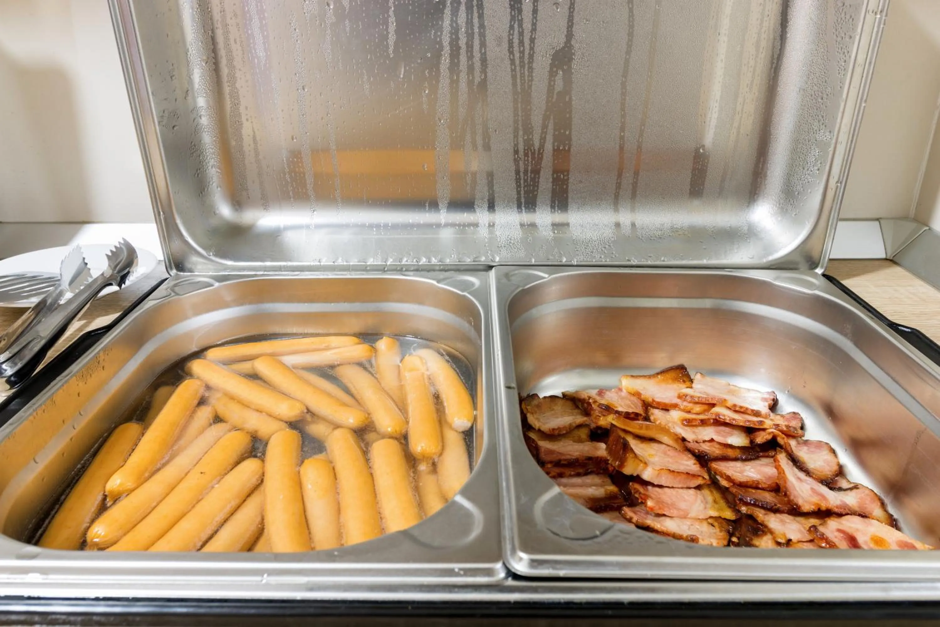 Buffet breakfast in HB Brilliant