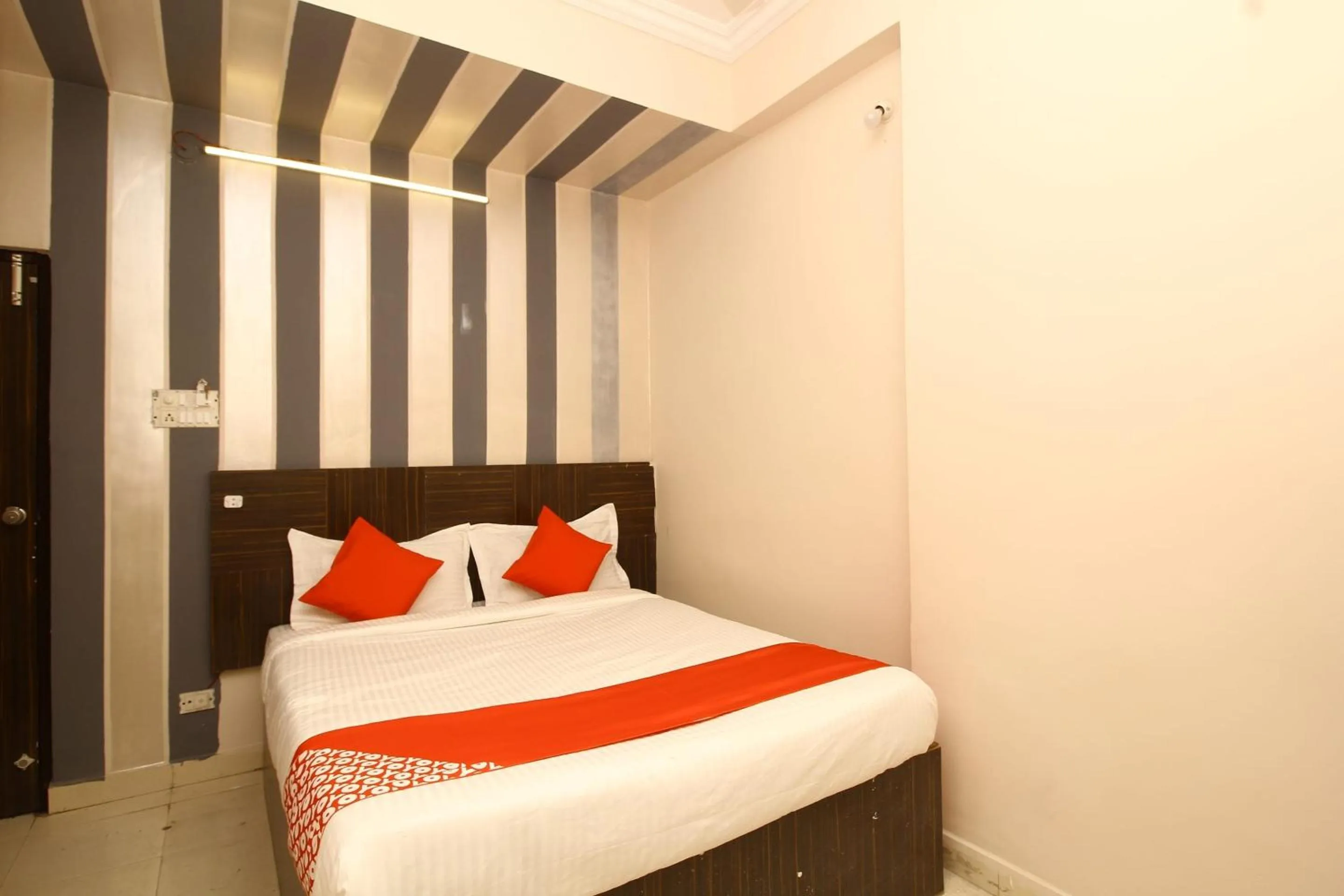 Bedroom, Bed in Hotel O Nav Bharath Residency