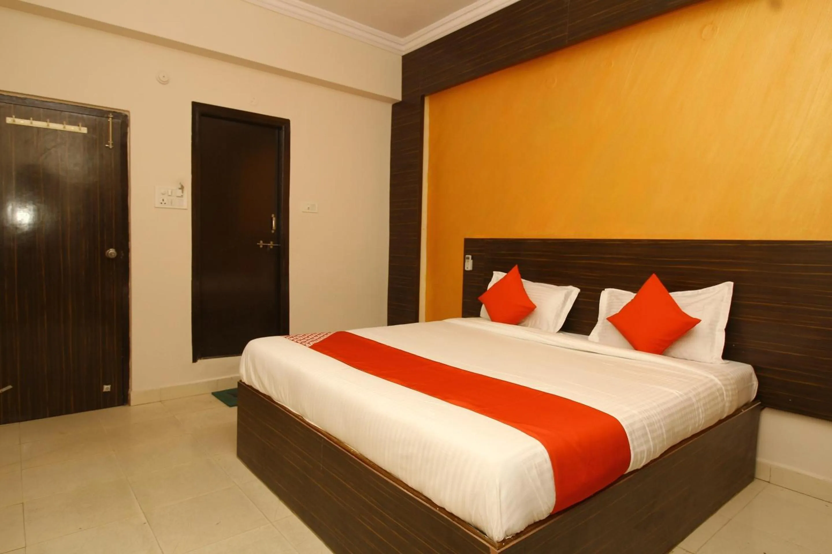Bedroom, Bed in Hotel O Nav Bharath Residency