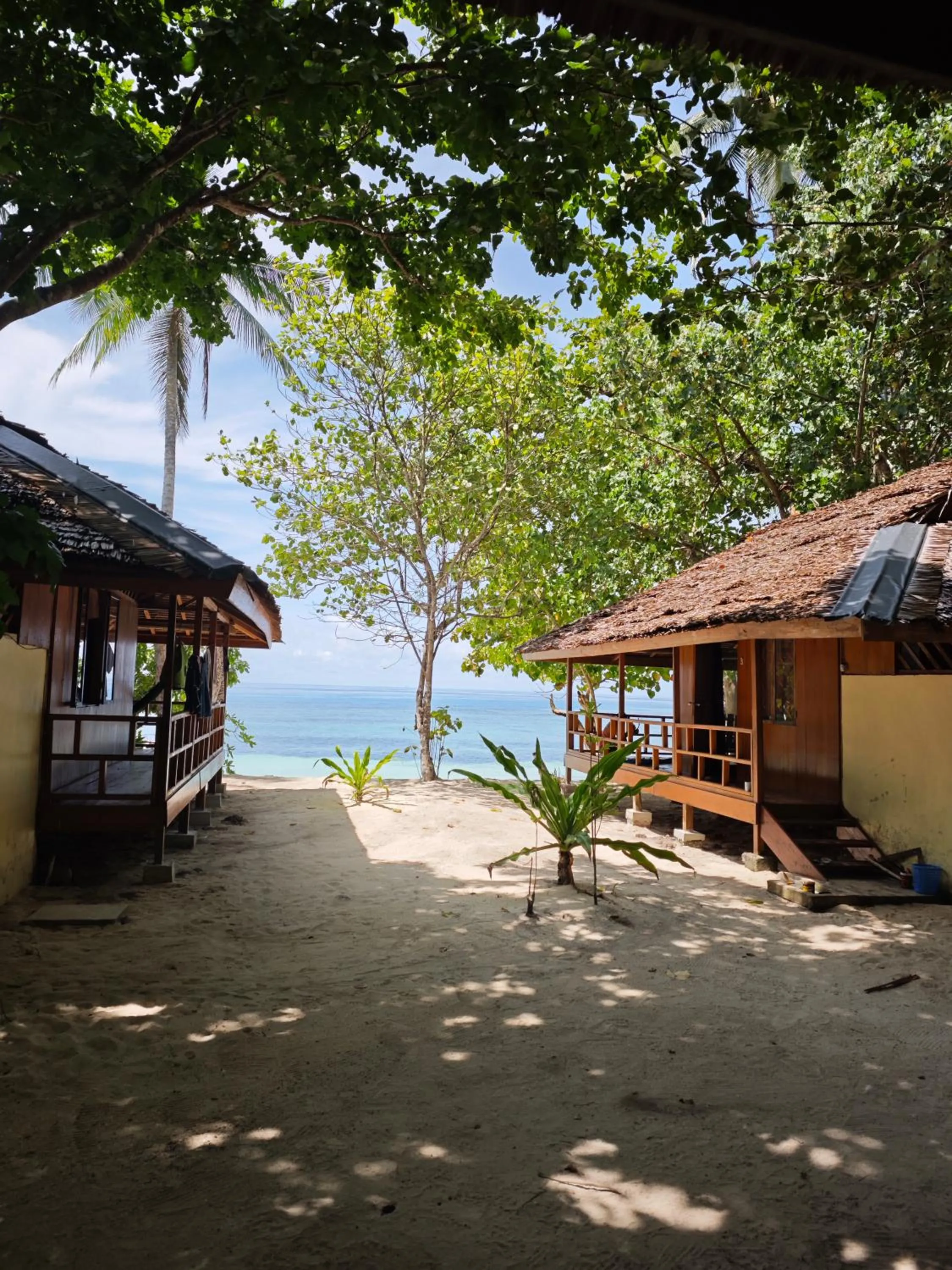 Harmony Bay Resort and Dive Center