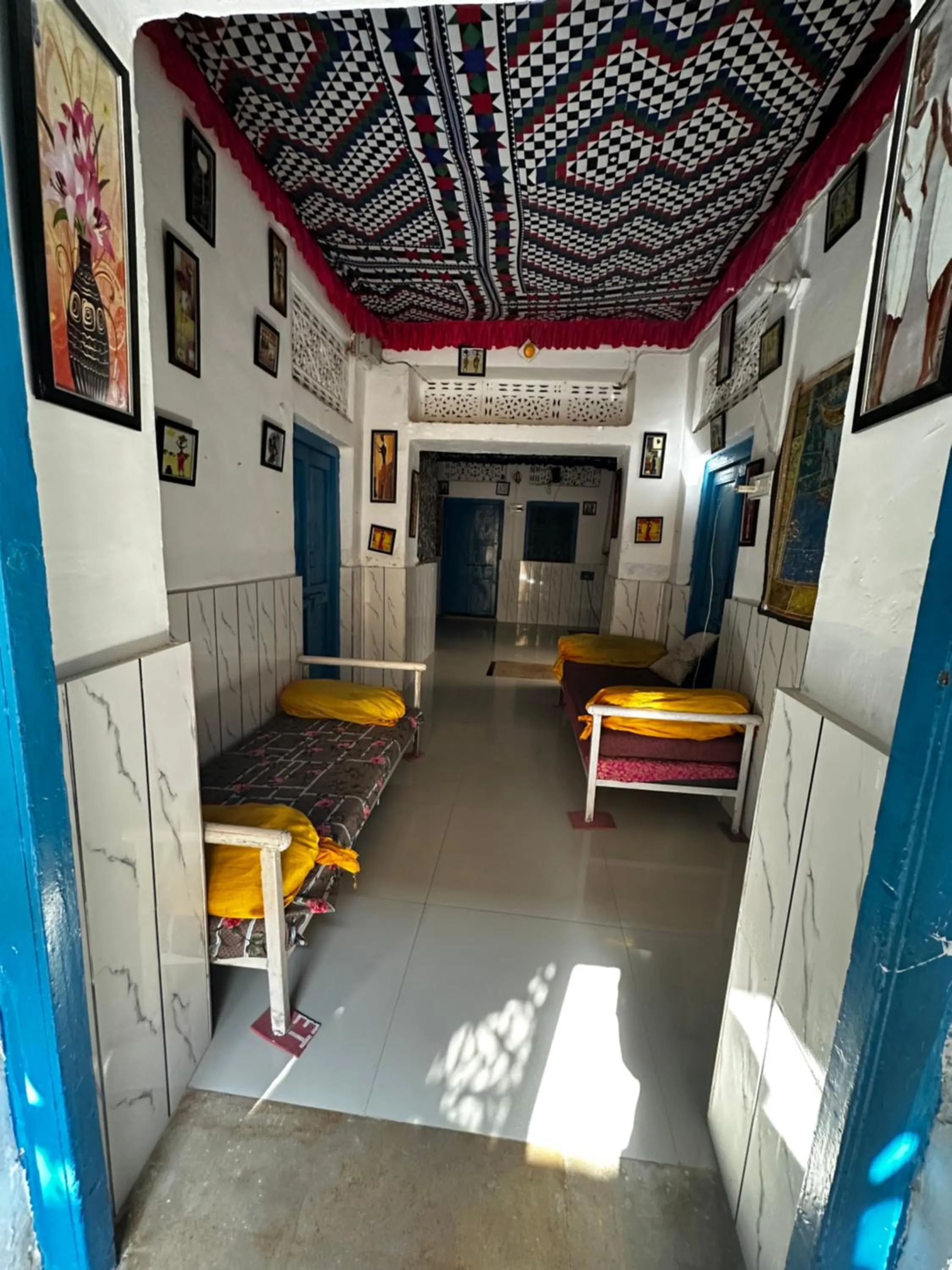 Mirvana Guest House & Camel safari