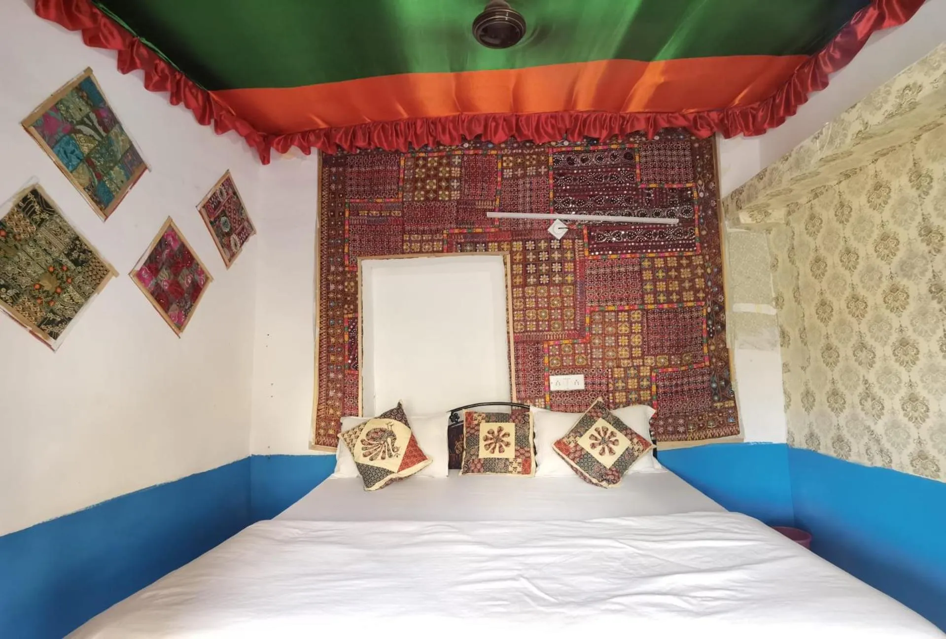 Bed in Mirvana Guest House & Camel safari