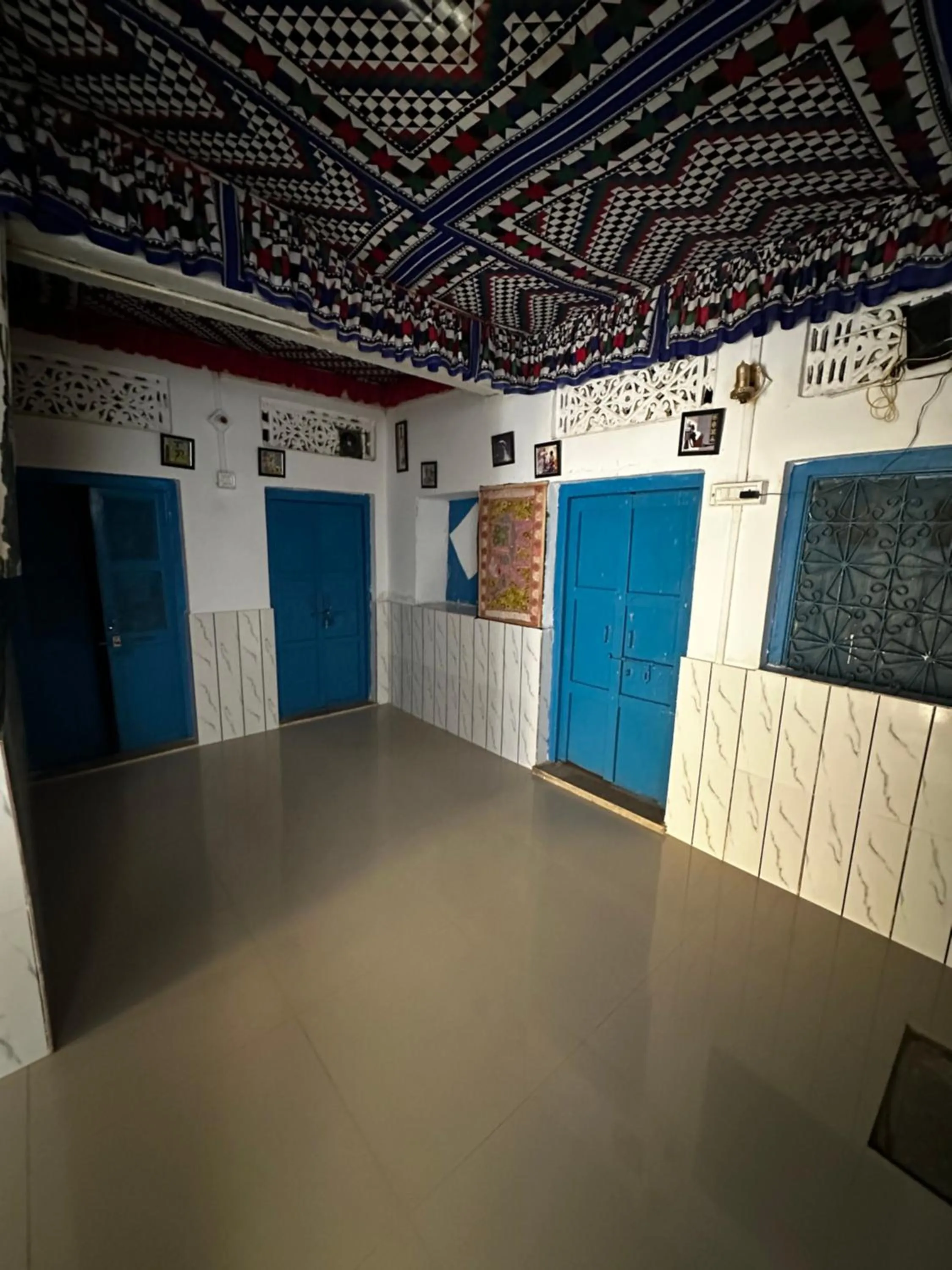 Mirvana Guest House & Camel safari