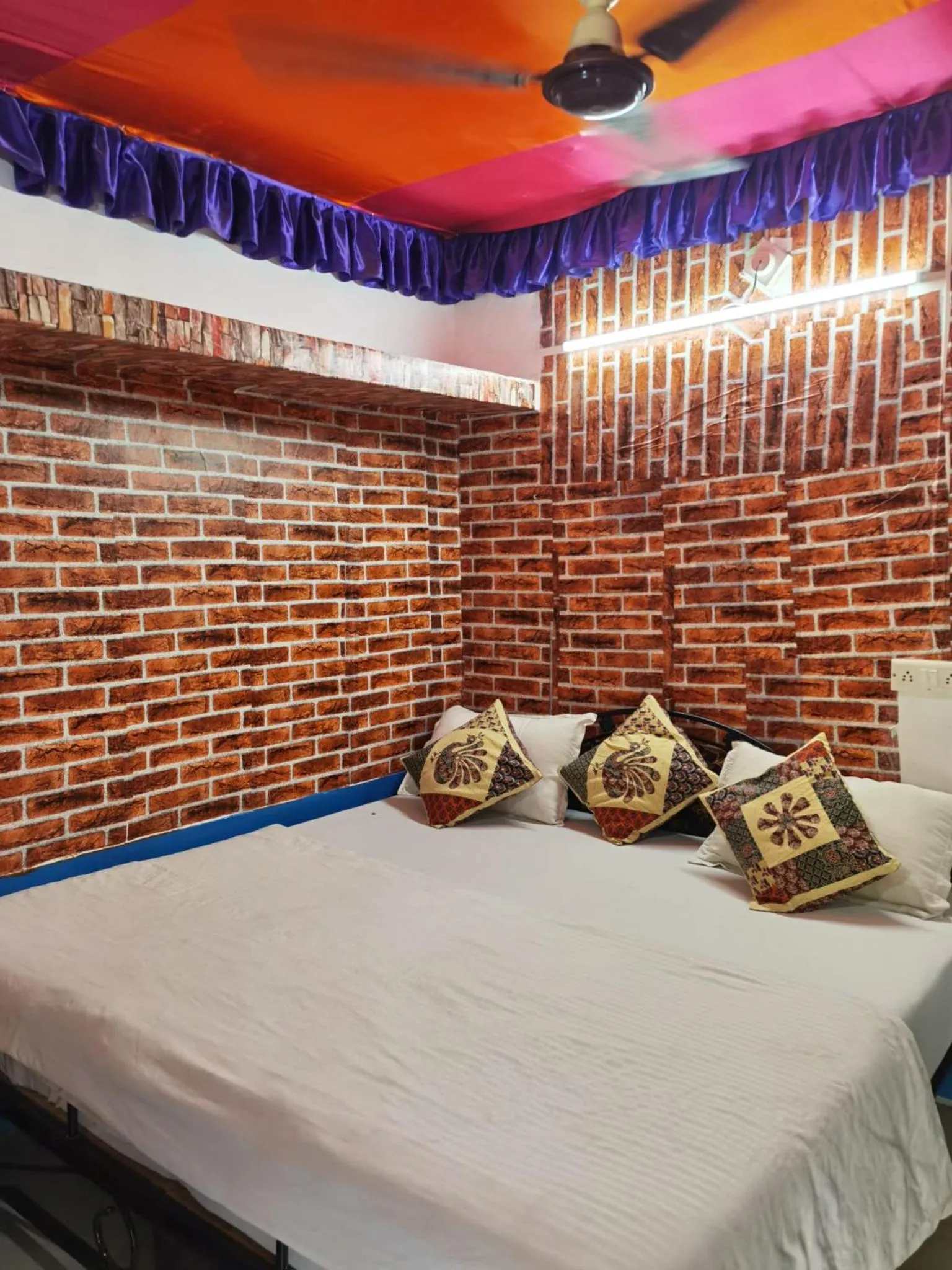 Bed in Mirvana Guest House & Camel safari