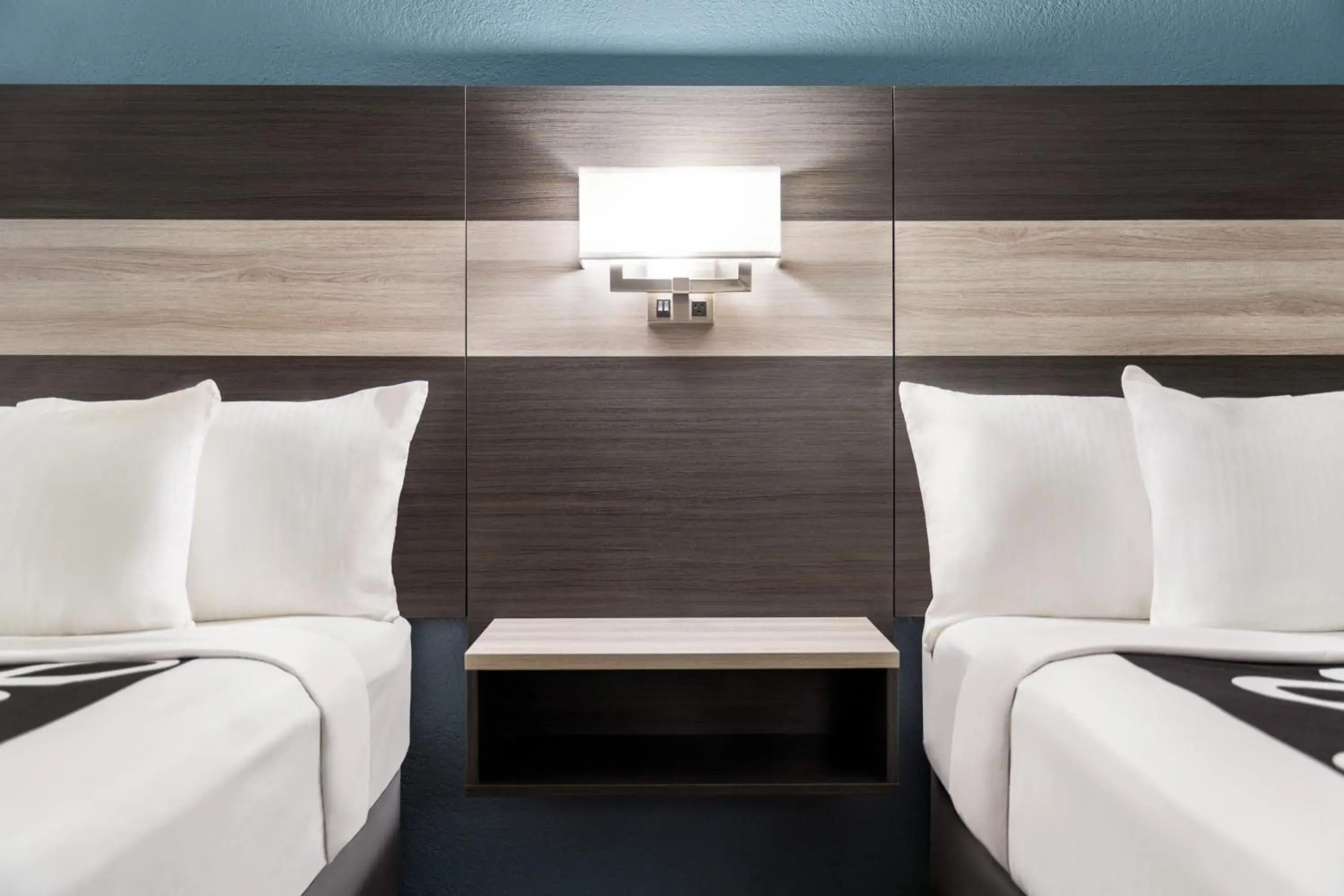 Double Room with Two Double Beds in La Quinta Inn by Wyndham Victoria Double Room with Two Double Beds in La Quinta Inn by Wyndham Victoria