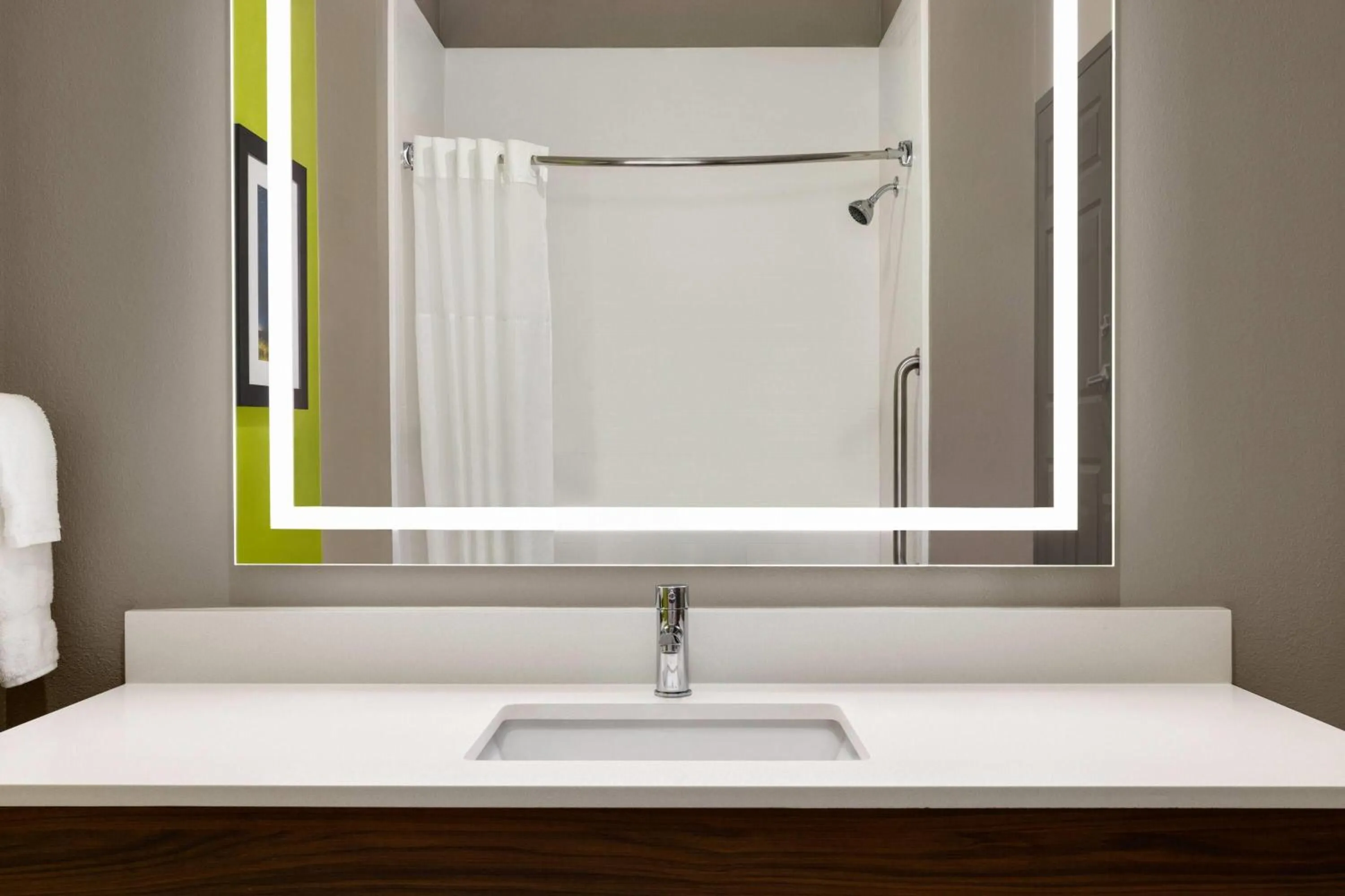 Bathroom in La Quinta by Wyndham Shawnee