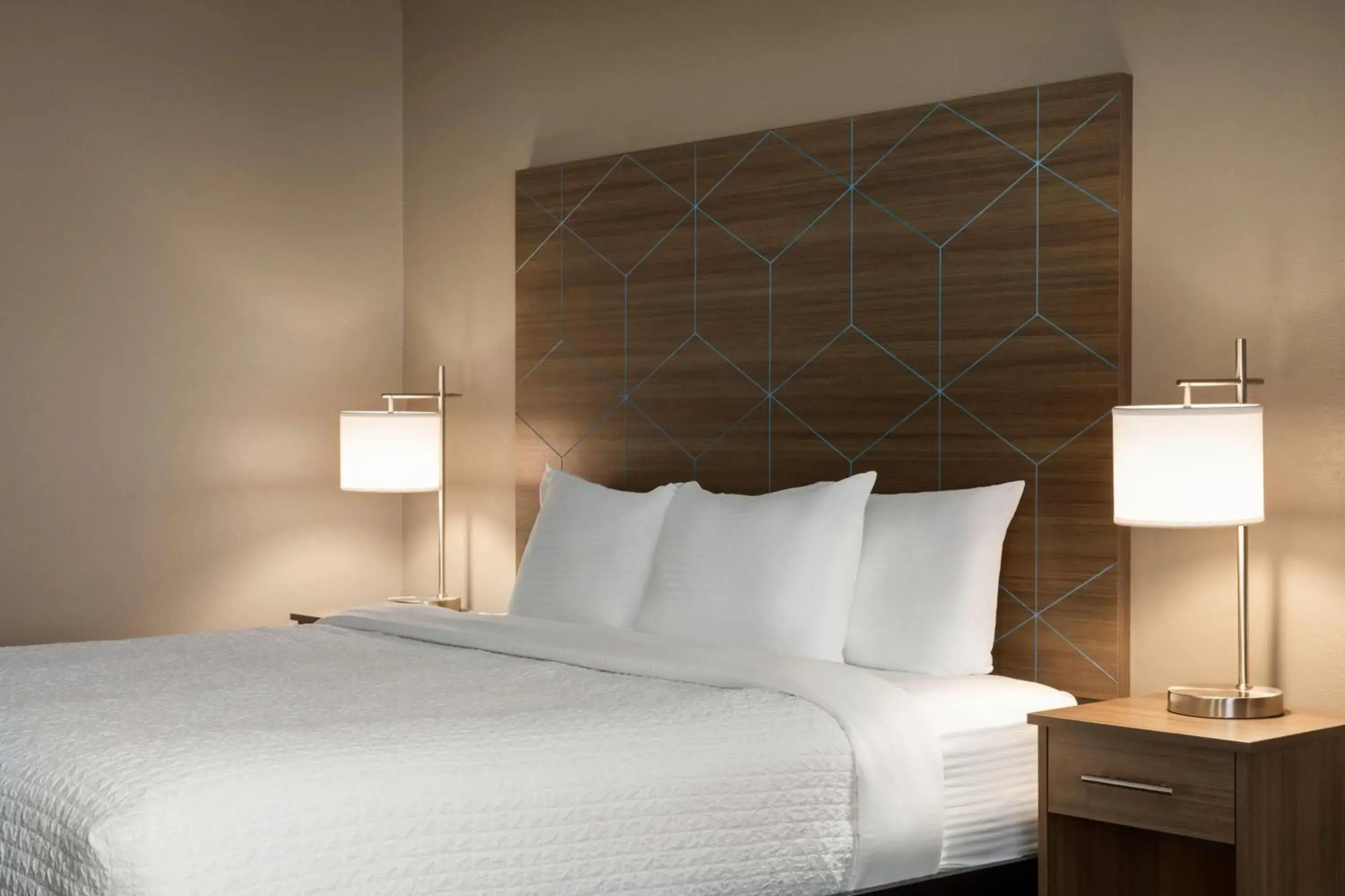 Deluxe King Room in La Quinta by Wyndham Shawnee Deluxe King Room in La Quinta by Wyndham Shawnee