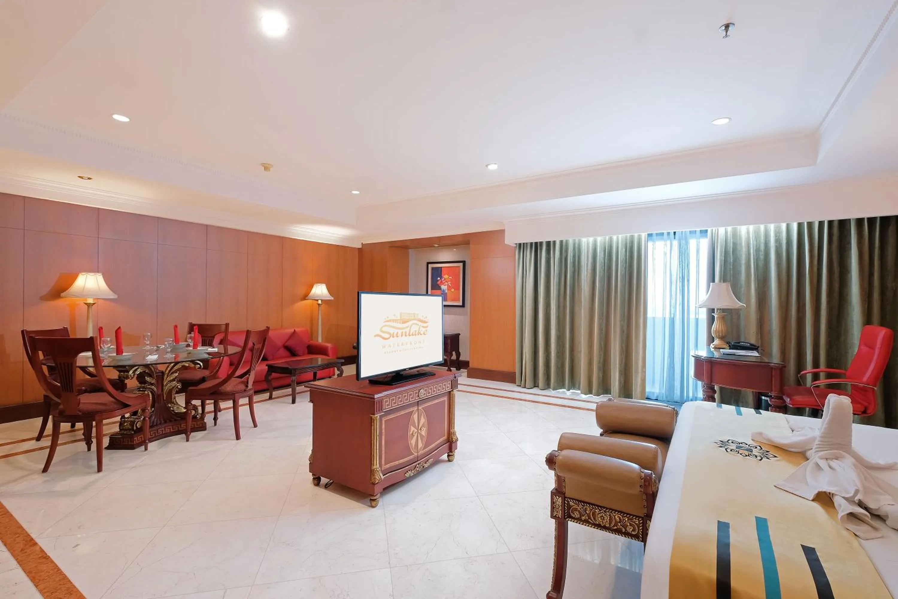 Living room in Sunlake Waterfront Resort & Convention