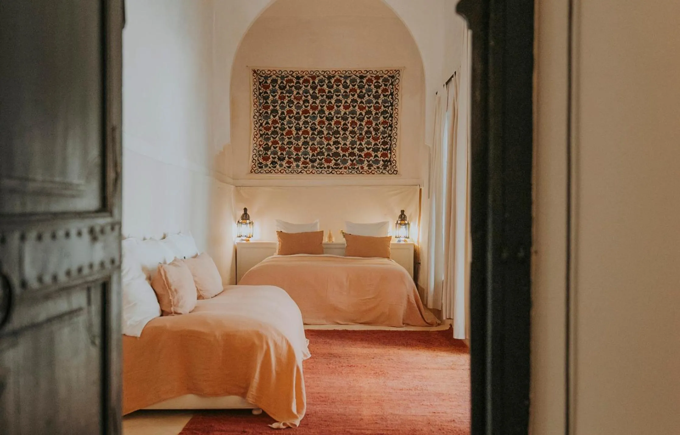 Bed in Dar El Qadi