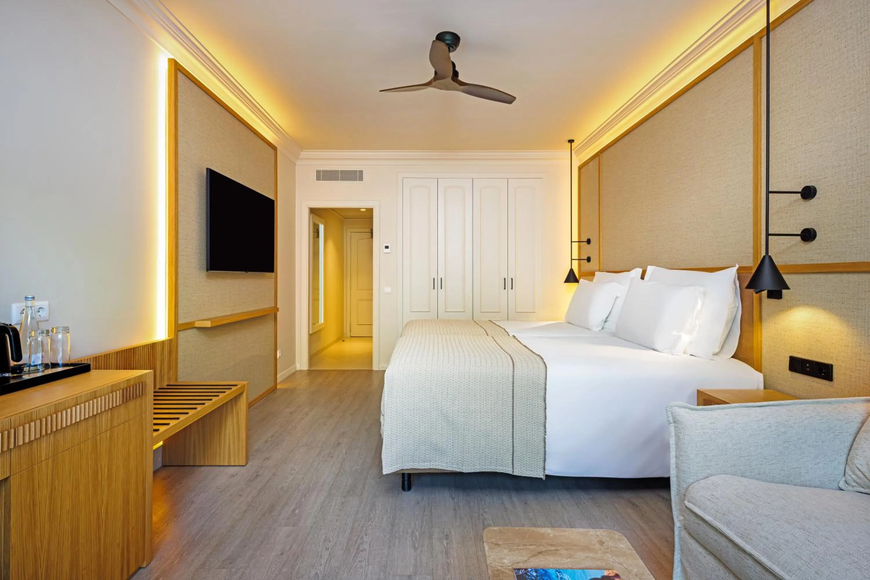 Double or Twin Room with Side Sea View in PortoBay Blue Ocean