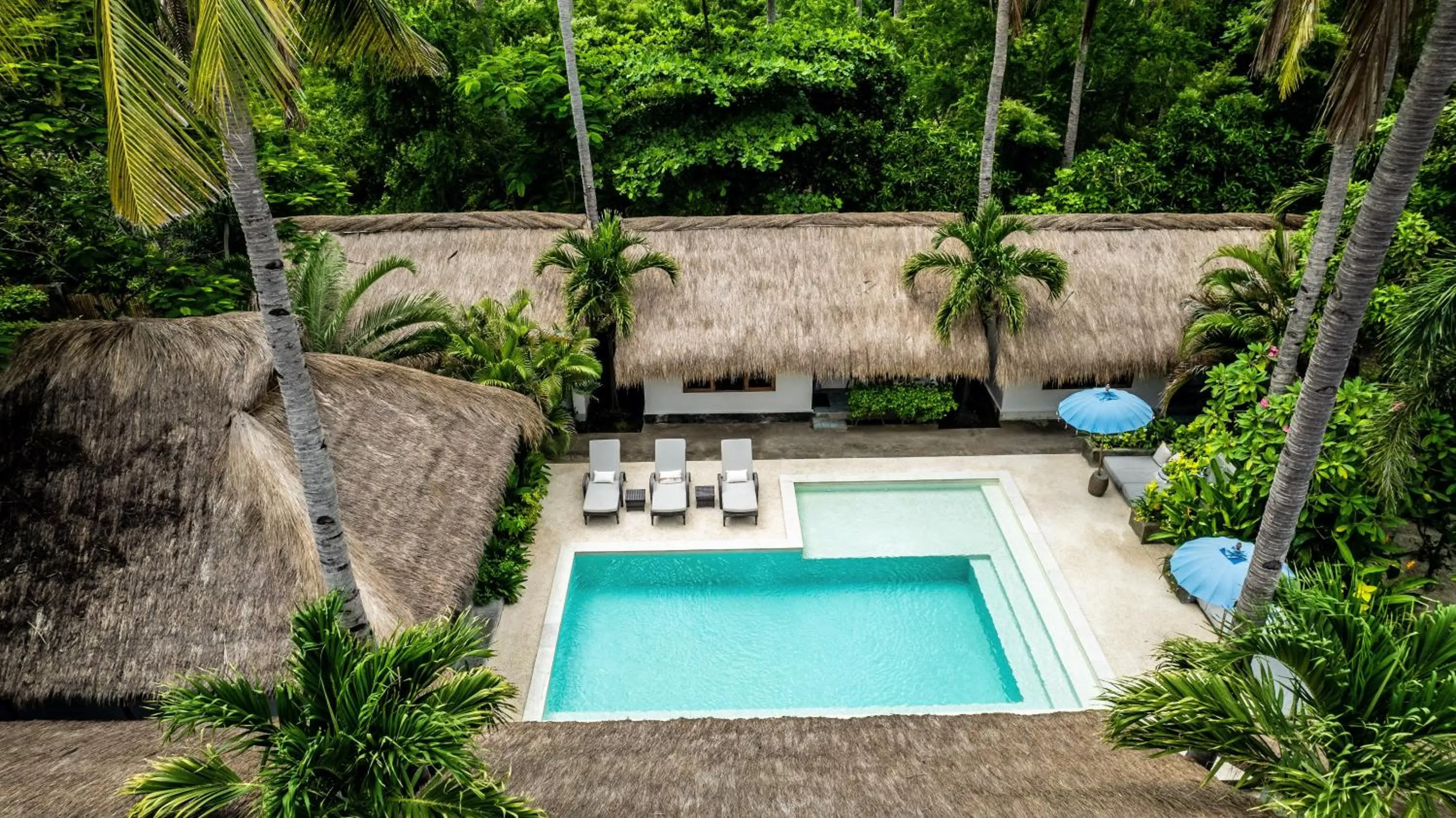 Swimming pool in Eden Eco Resort