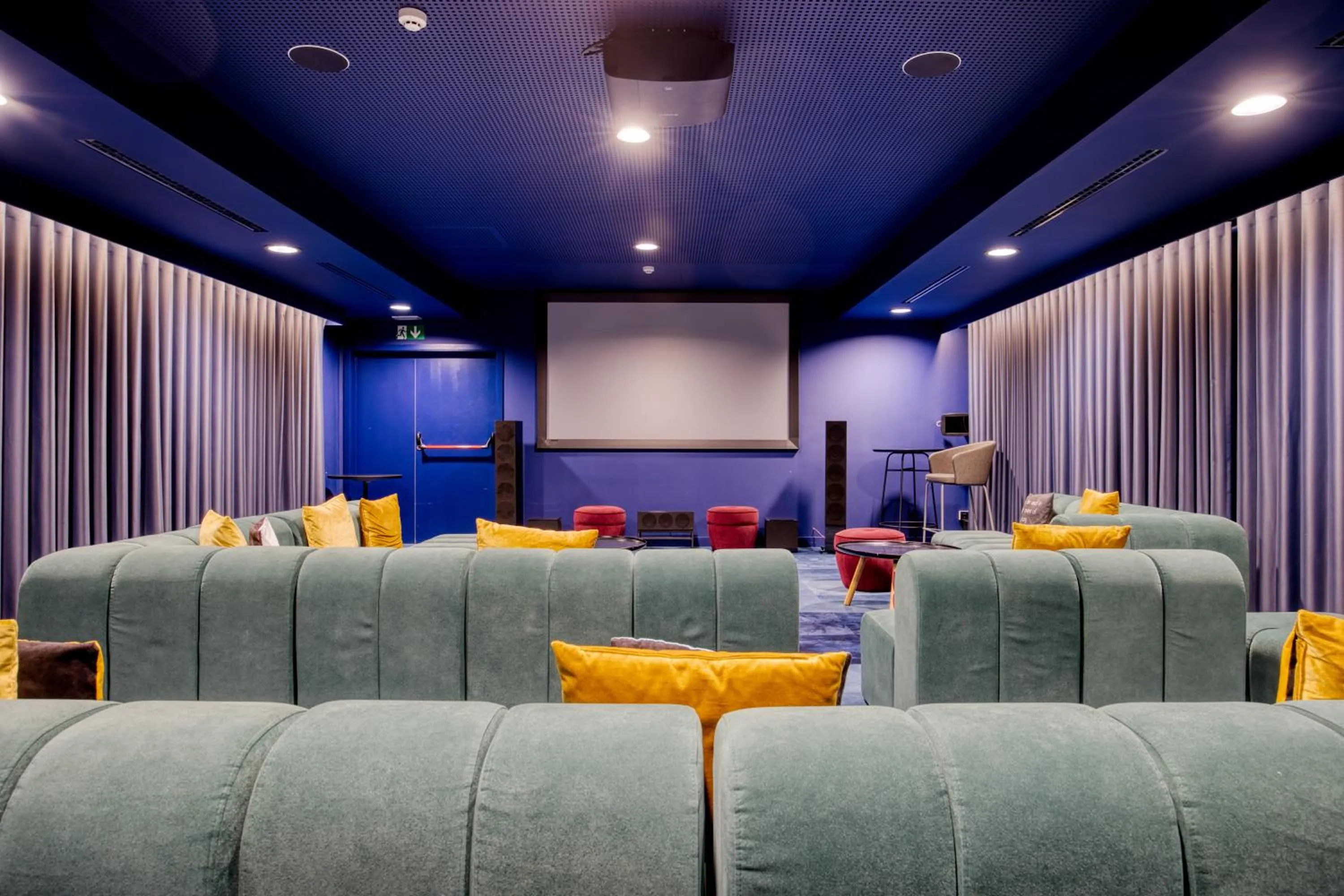 Living room in B&B HOTEL Brussels Centre Louise