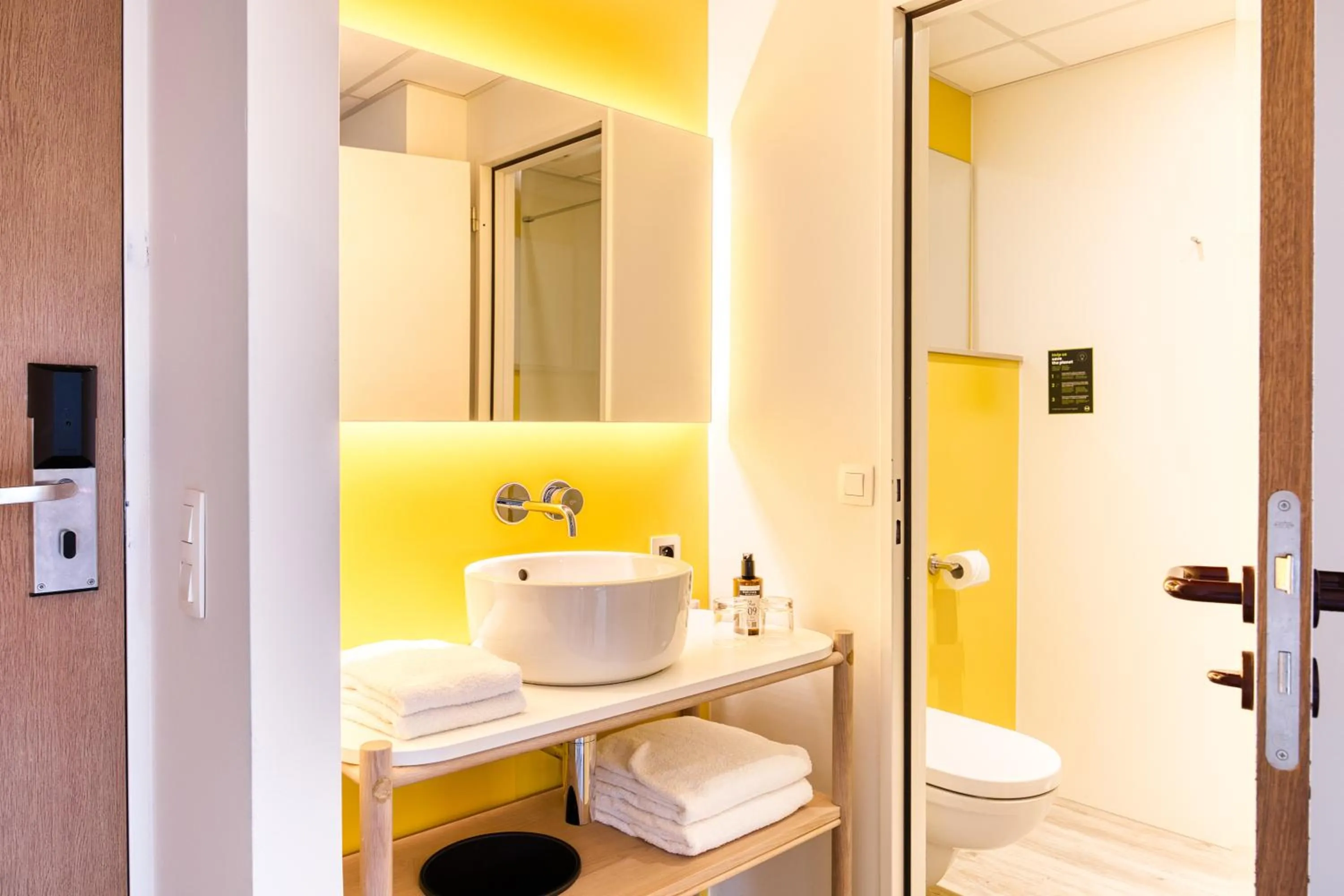 Bathroom in B&B HOTEL Brussels Centre Louise