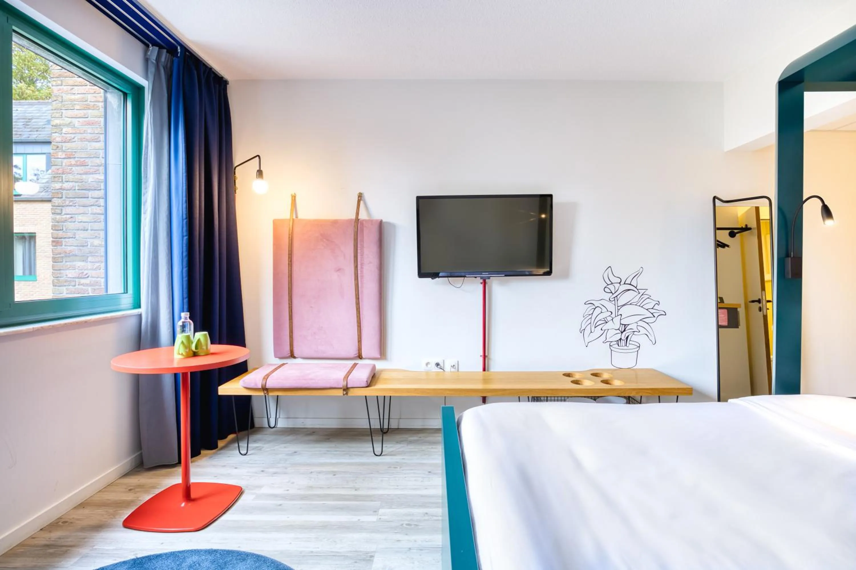 Bedroom, Bed in B&B HOTEL Brussels Centre Louise