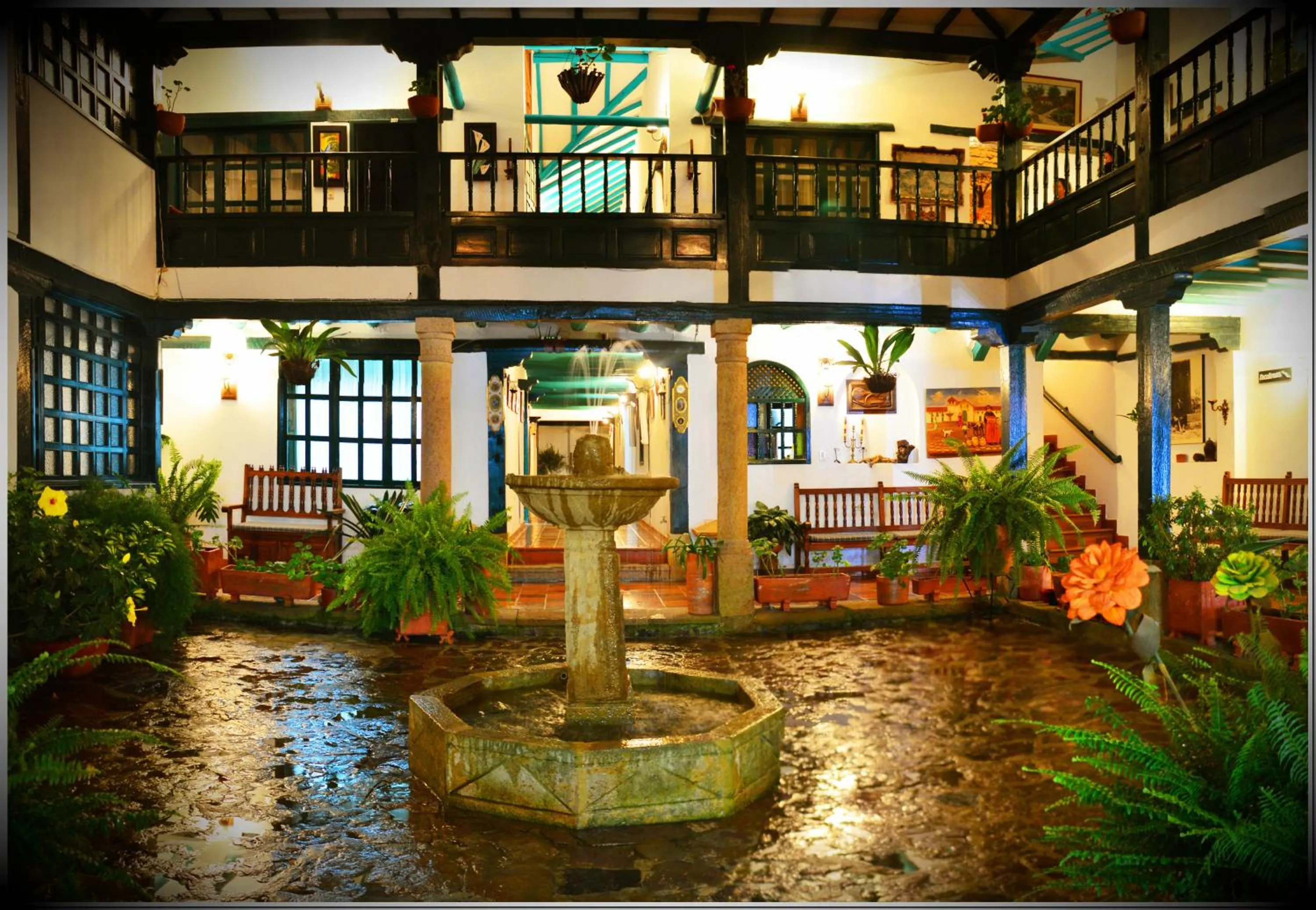 Patio in Hotel Antonio Nariño