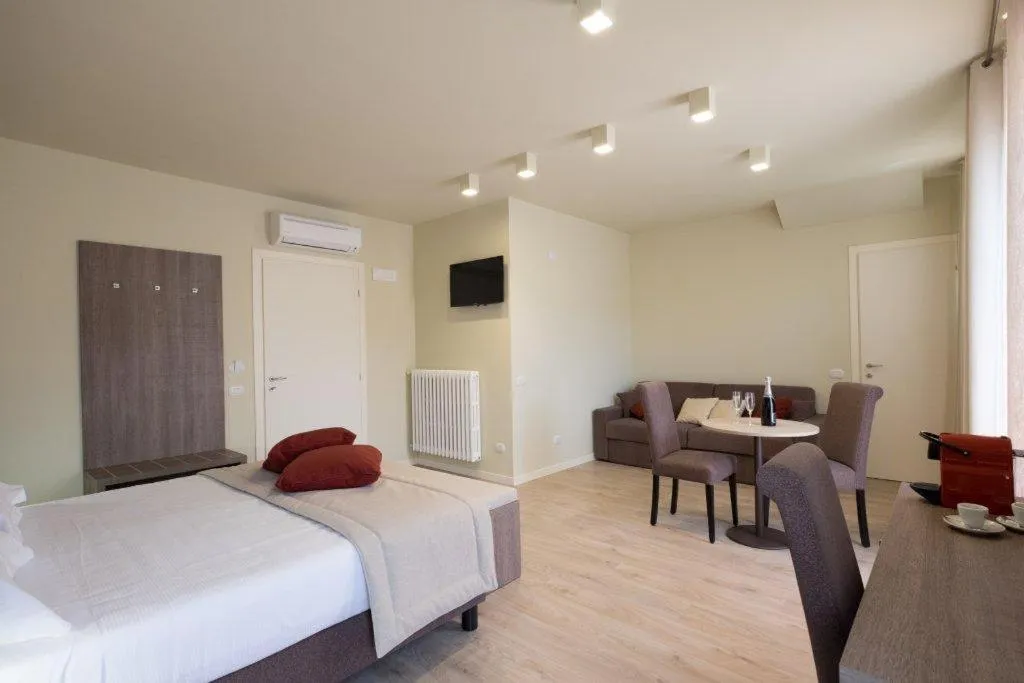 Photo of the whole room, Bed in Al-Colle