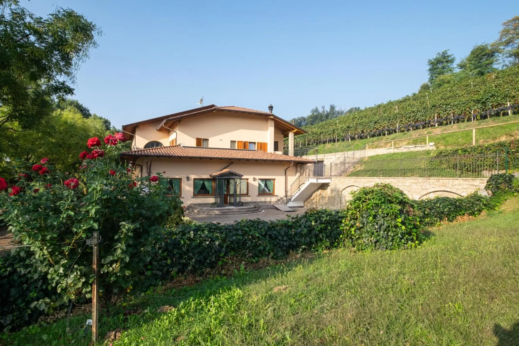 Garden view in Al-Colle