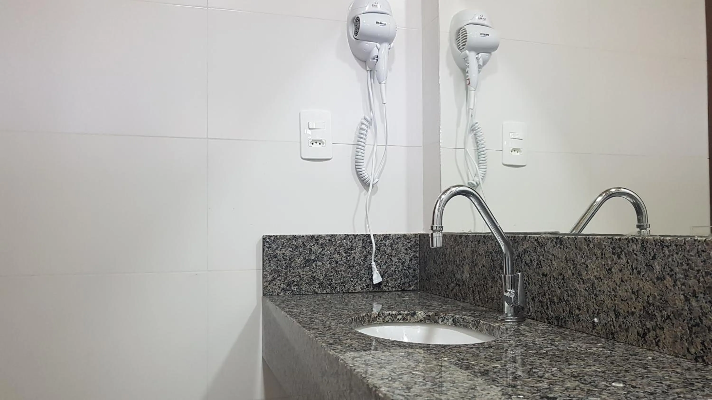 Bathroom in Pousada dos Guias