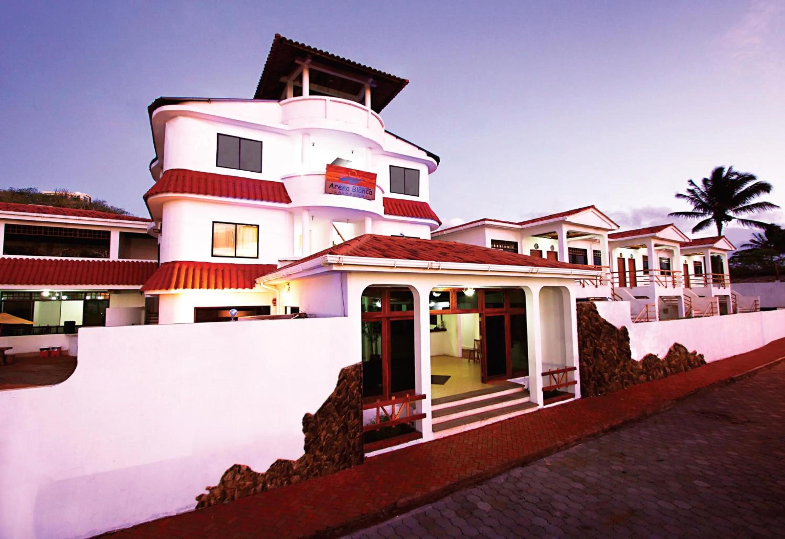 Facade/entrance in Arena Blanca Eco Hotel