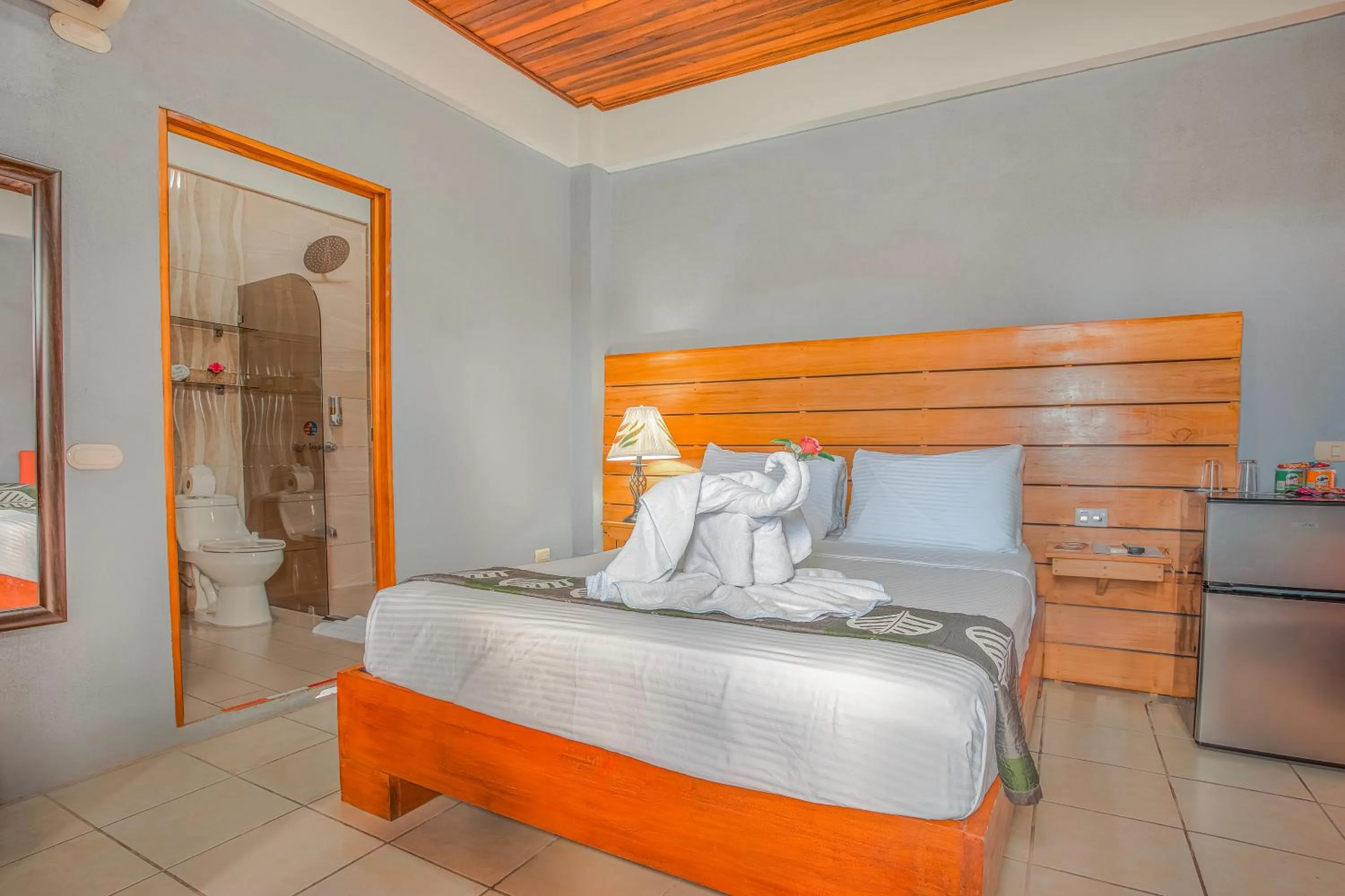 Bedroom, Bed in La Fortuna Downtown Hotel Boutique