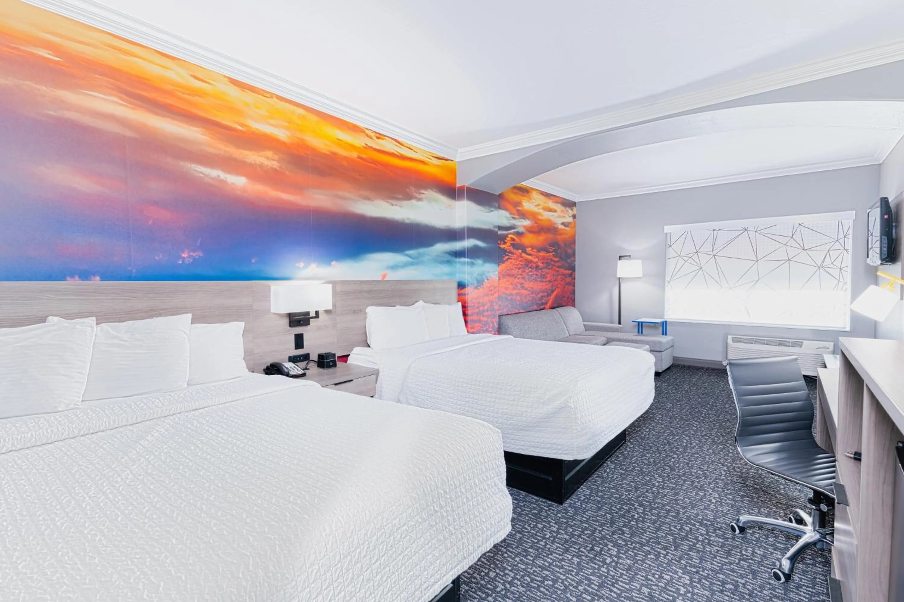 Bed in La Quinta by Wyndham Oklahoma City - Moore