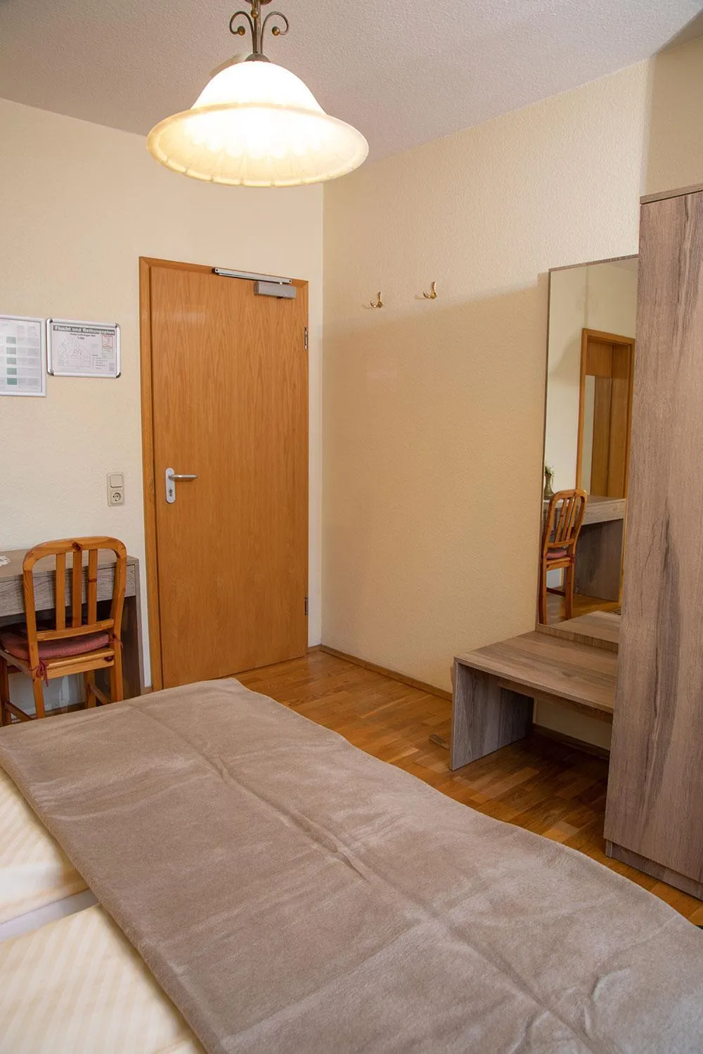 Bed in Lothringer Hof