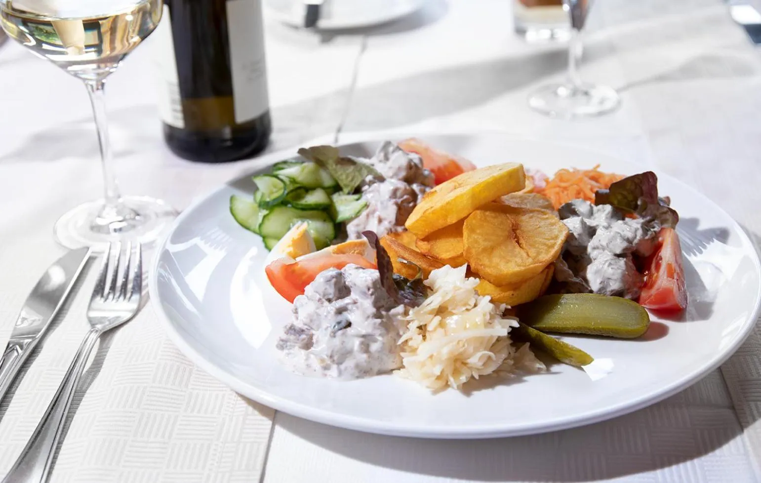 Restaurant/places to eat in Lothringer Hof