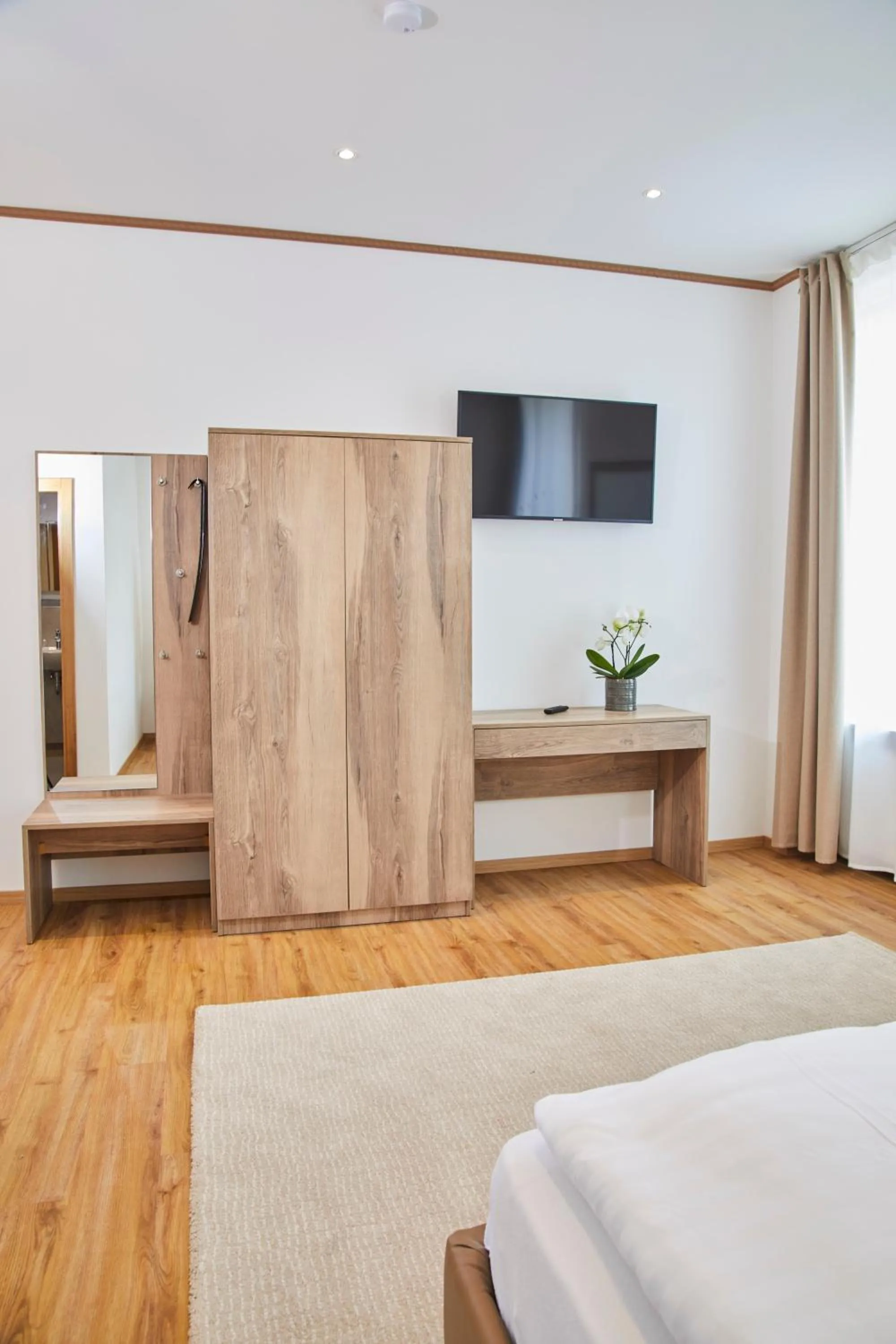 TV and multimedia, Bed in Lothringer Hof