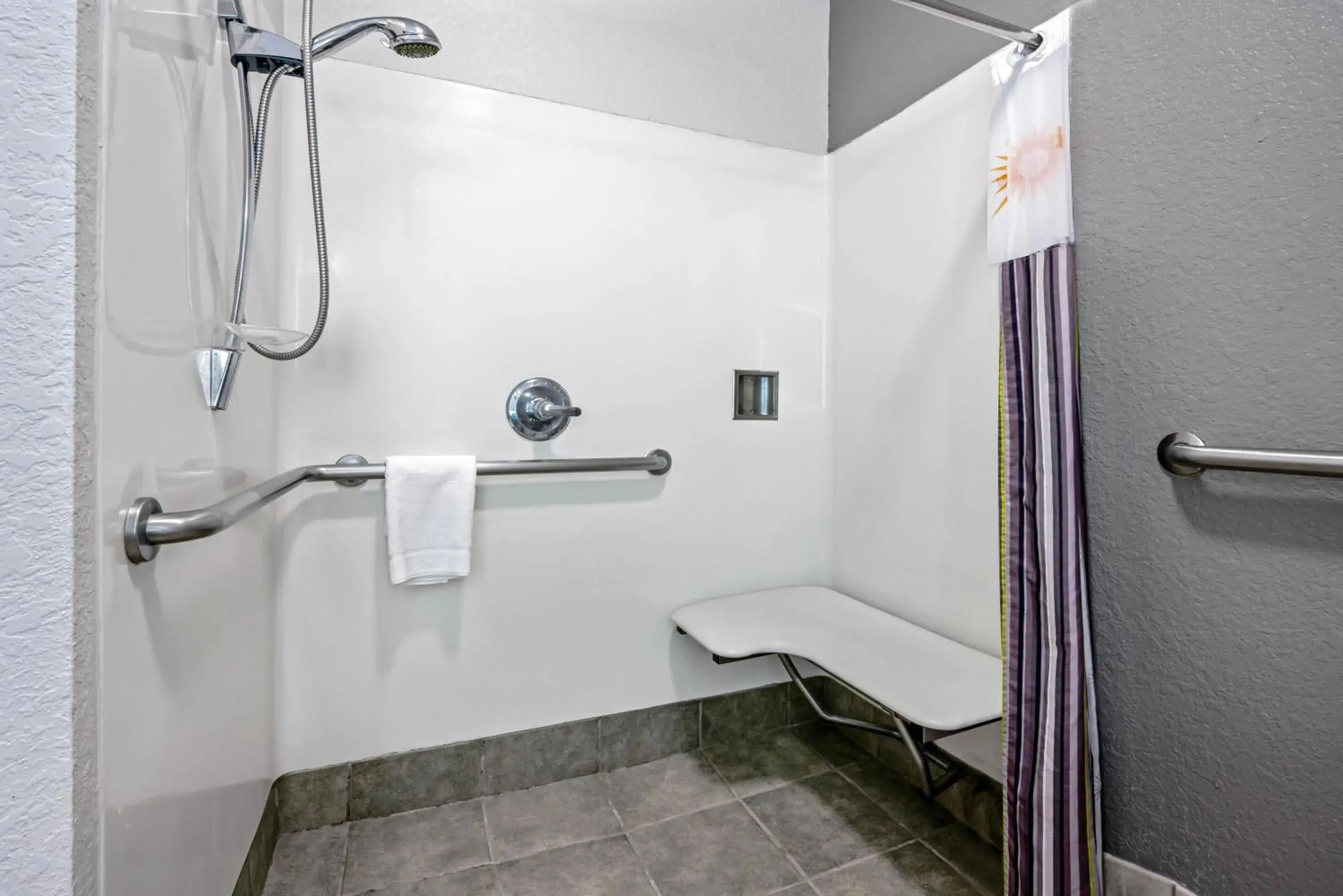 Queen Room with Roll-in Shower and Forest View - Mobility/Hearing Accessible - Non-Smoking in La Quinta by Wyndham Conroe Queen Room with Roll-in Shower and Forest View - Mobility/Hearing Accessible - Non-Smoking in La Quinta by Wyndham Conroe