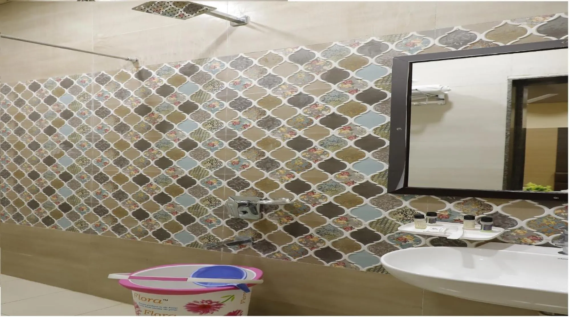 Bathroom in Hotel Royal Suites