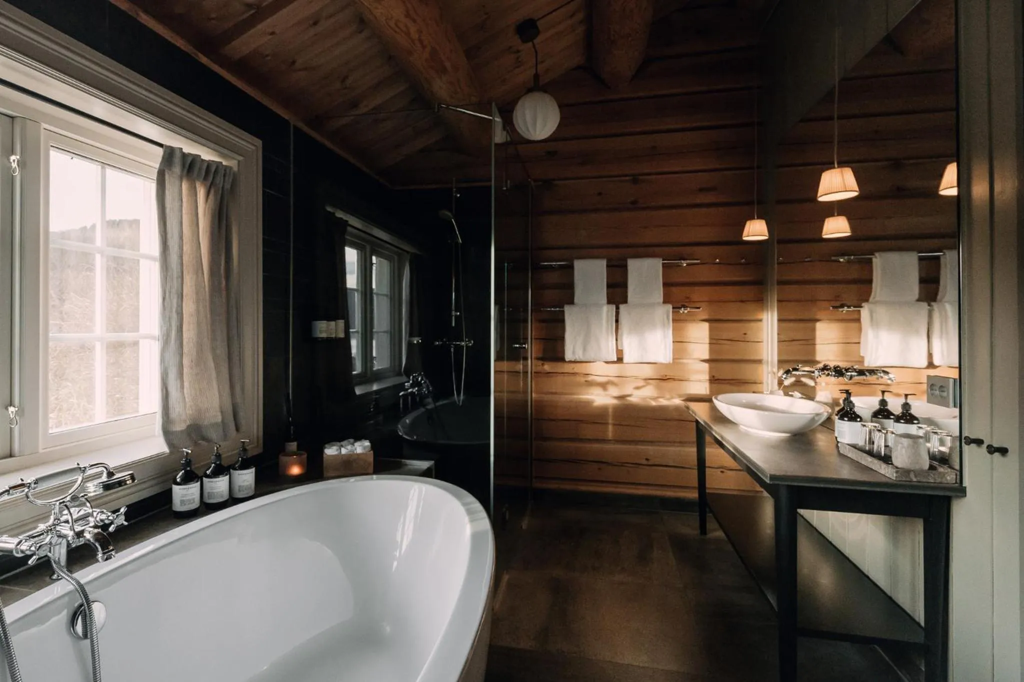 Shower in Storfjord Hotel