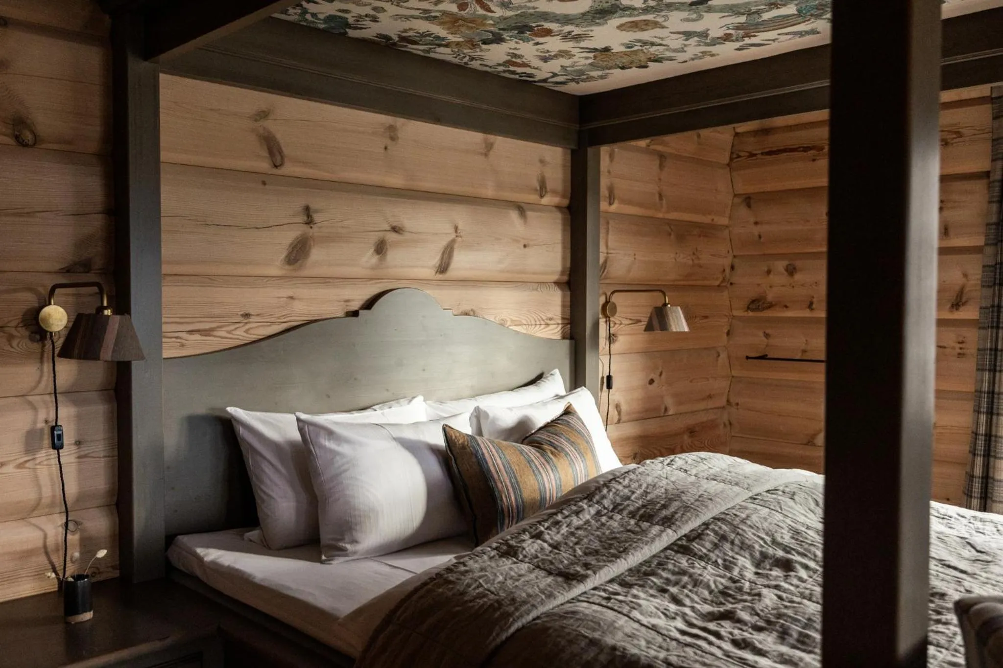 Bed in Storfjord Hotel