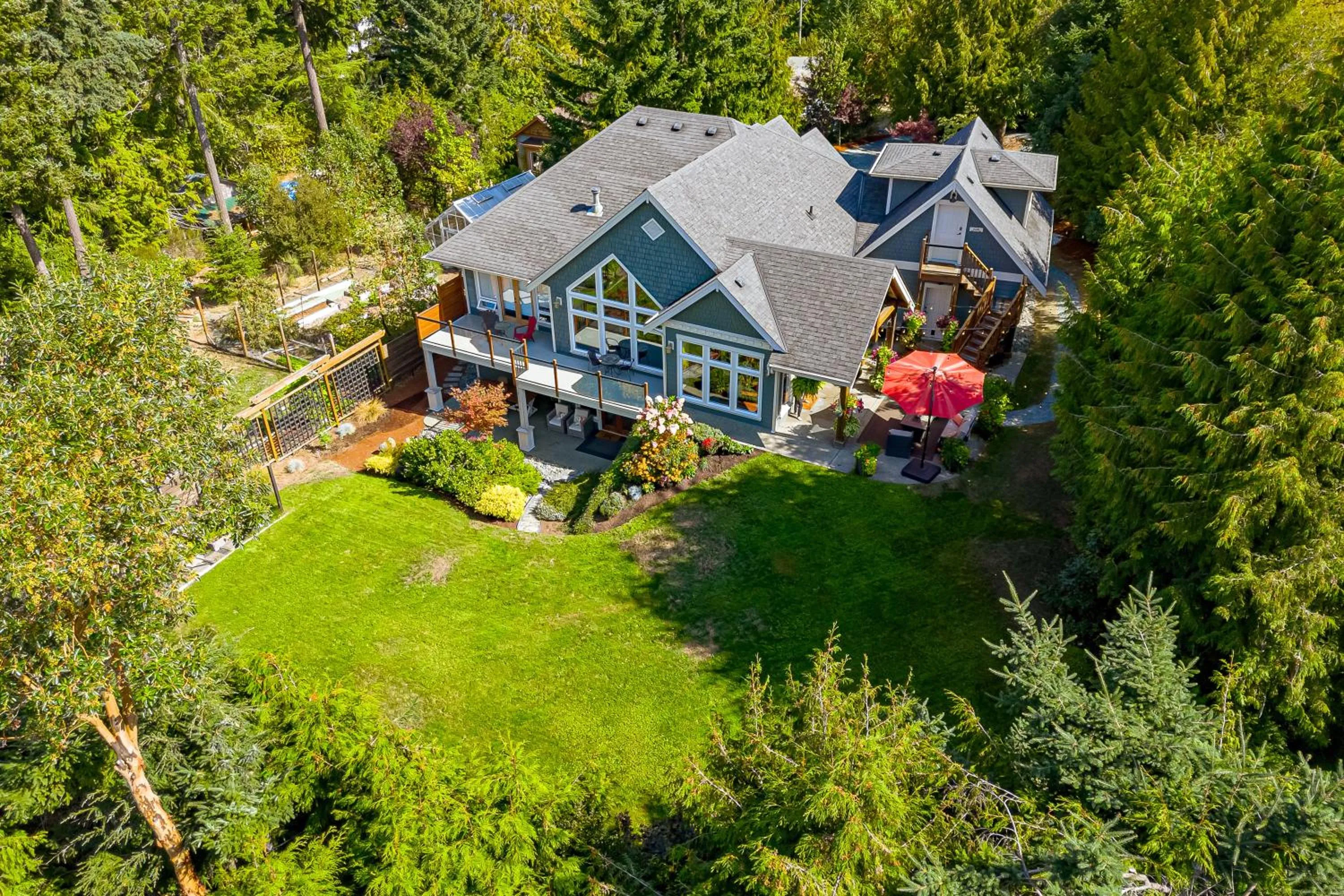 Bird's eye view in Shawnigan Suite B & B