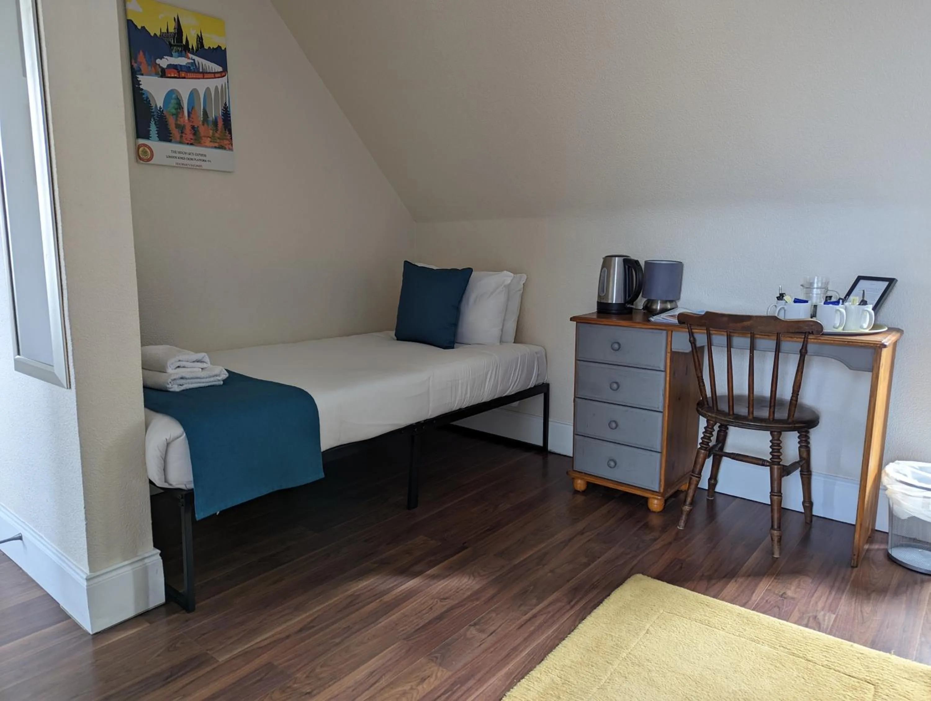 Bed in The Coo's Guest House