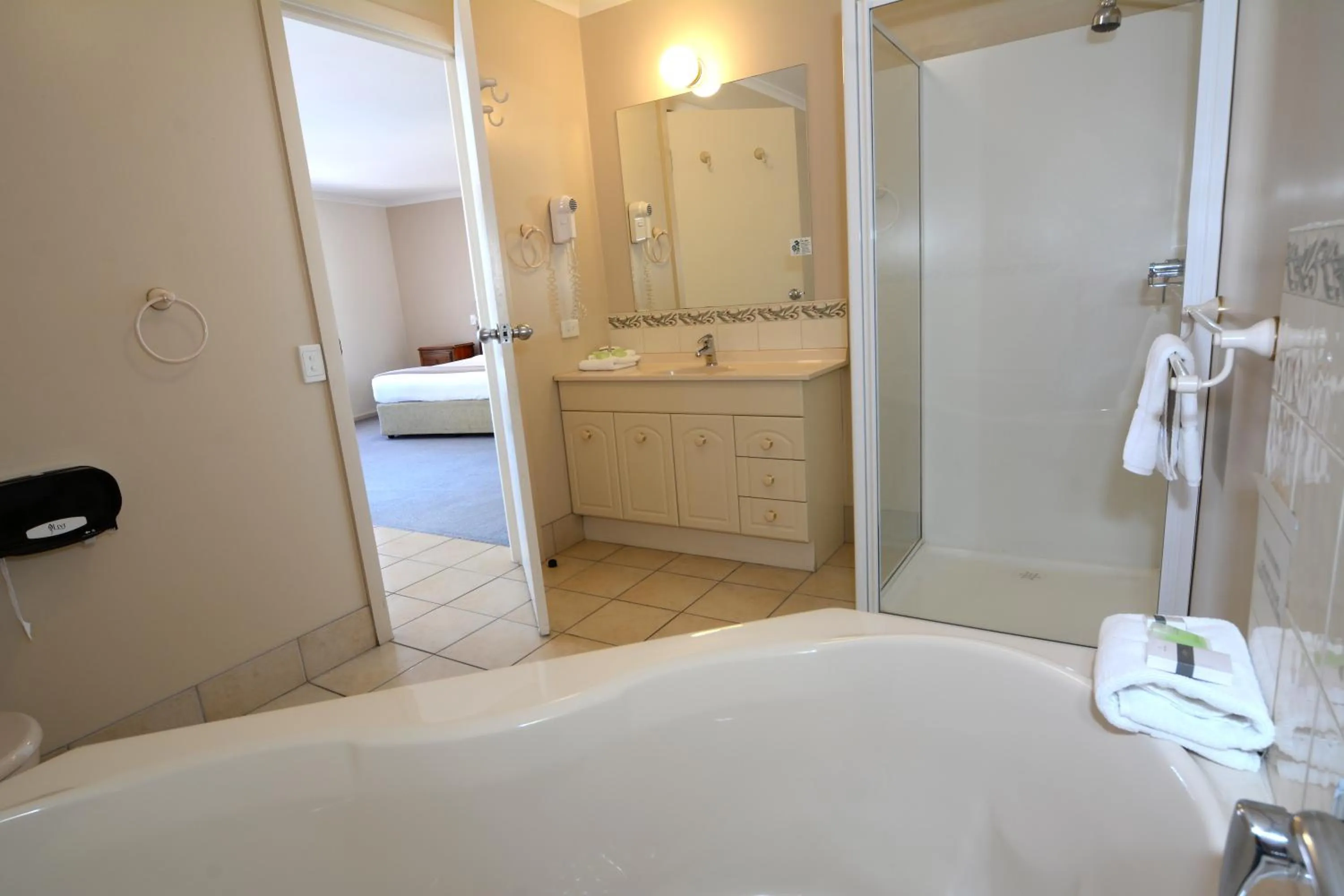 Shower in City Centre Motel