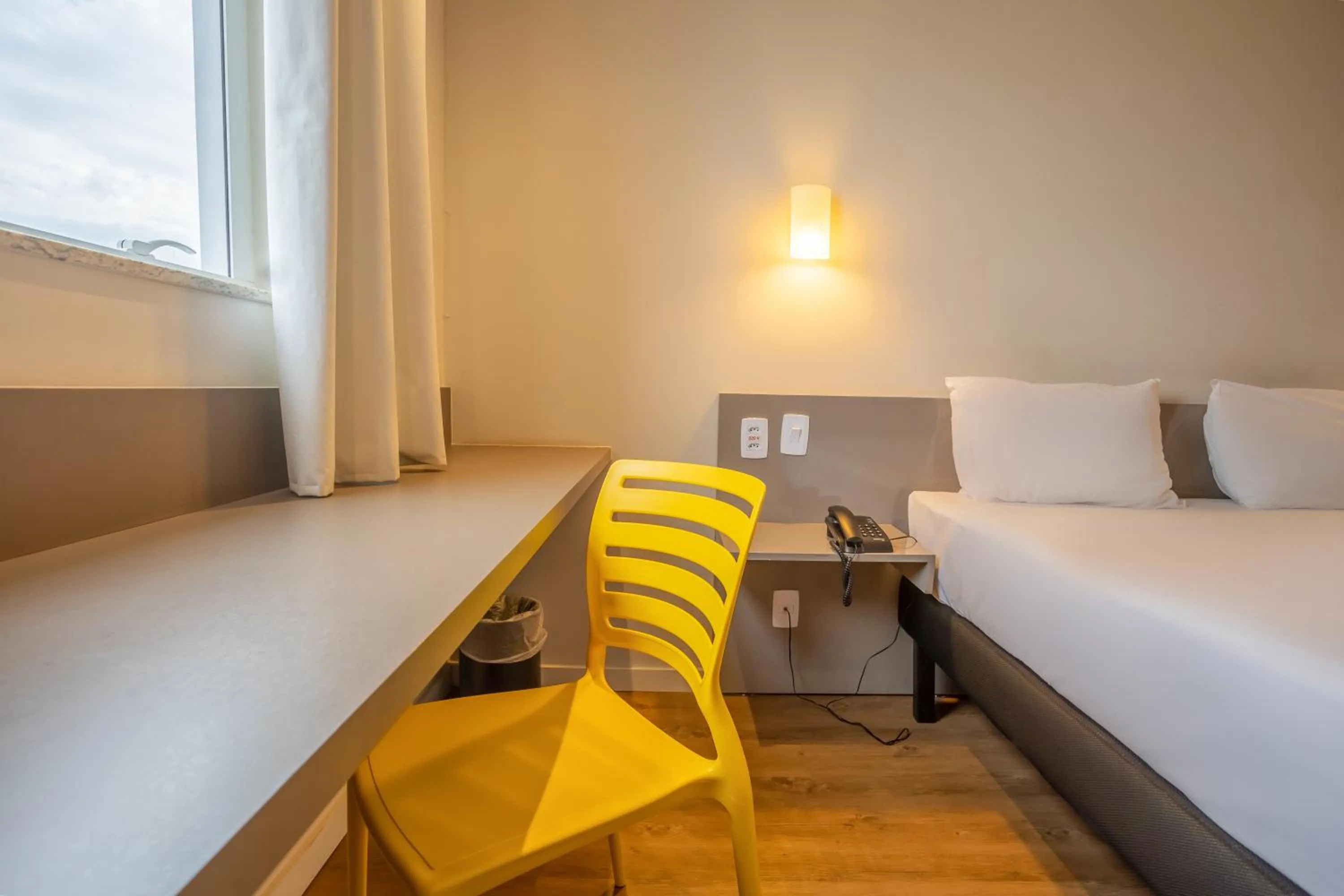 Bedroom, Bed in Carandá Hplus Express