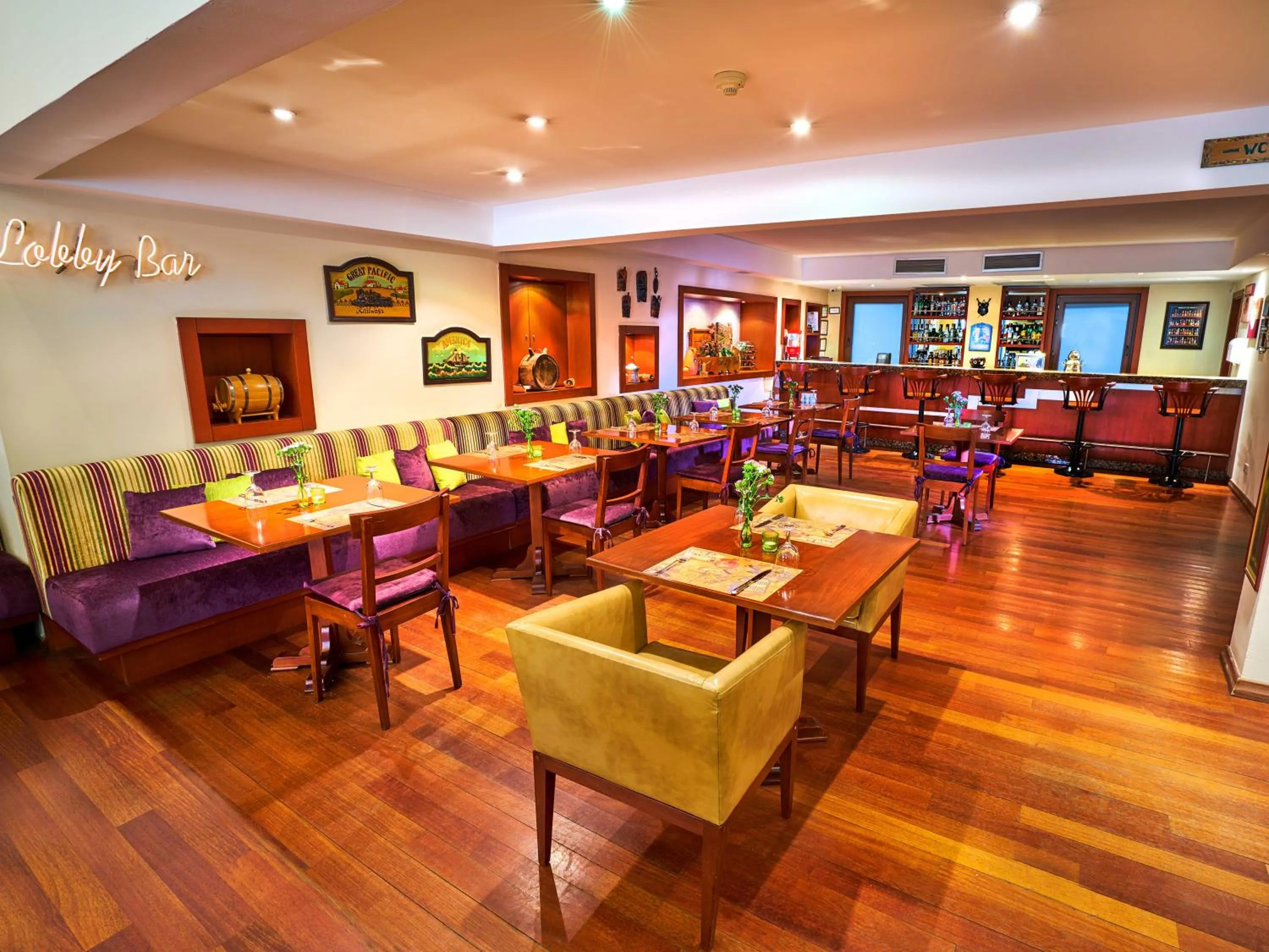 Lounge or bar in Feronya Hotel