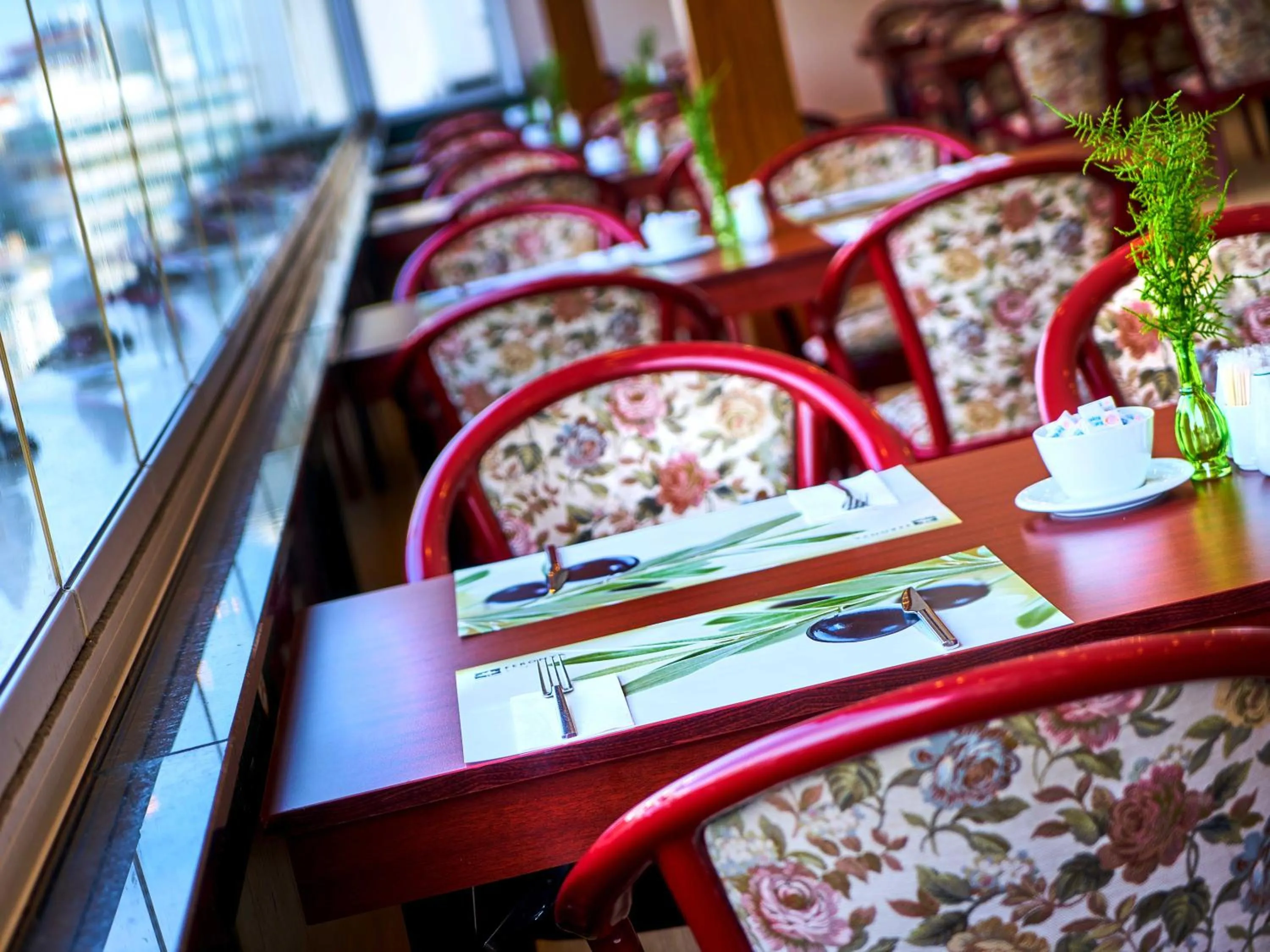 Restaurant/places to eat in Feronya Hotel