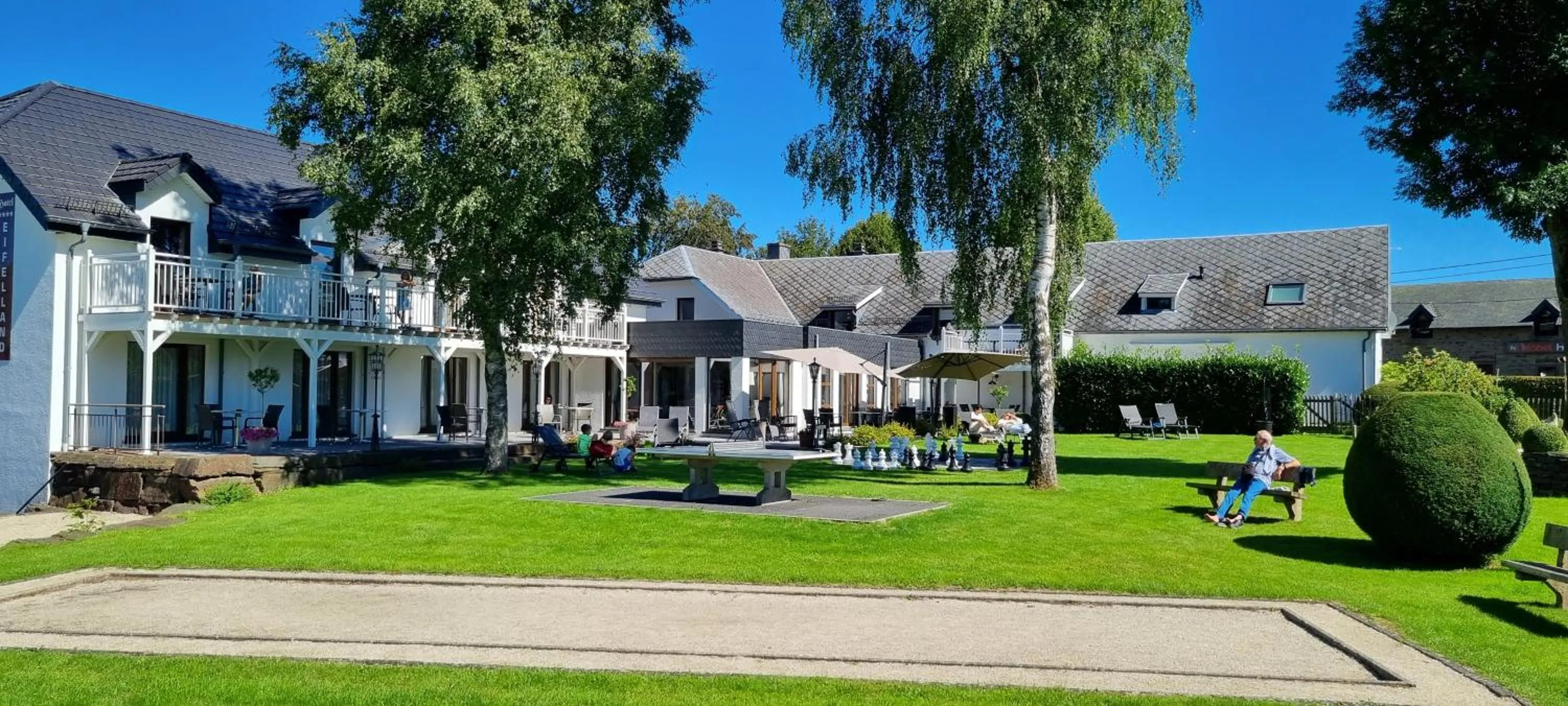 Garden view in Hotel Eifelland