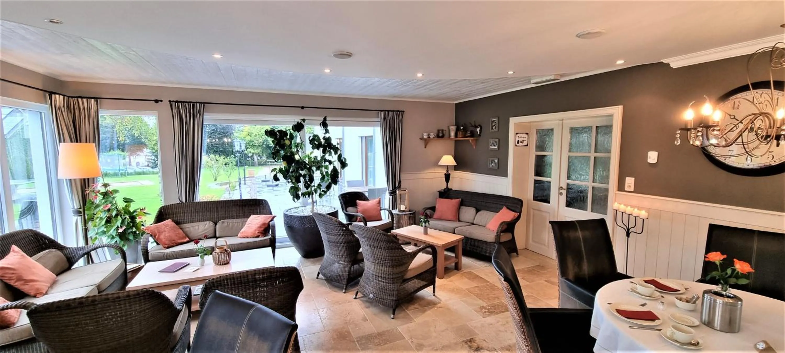 Restaurant/places to eat in Hotel Eifelland