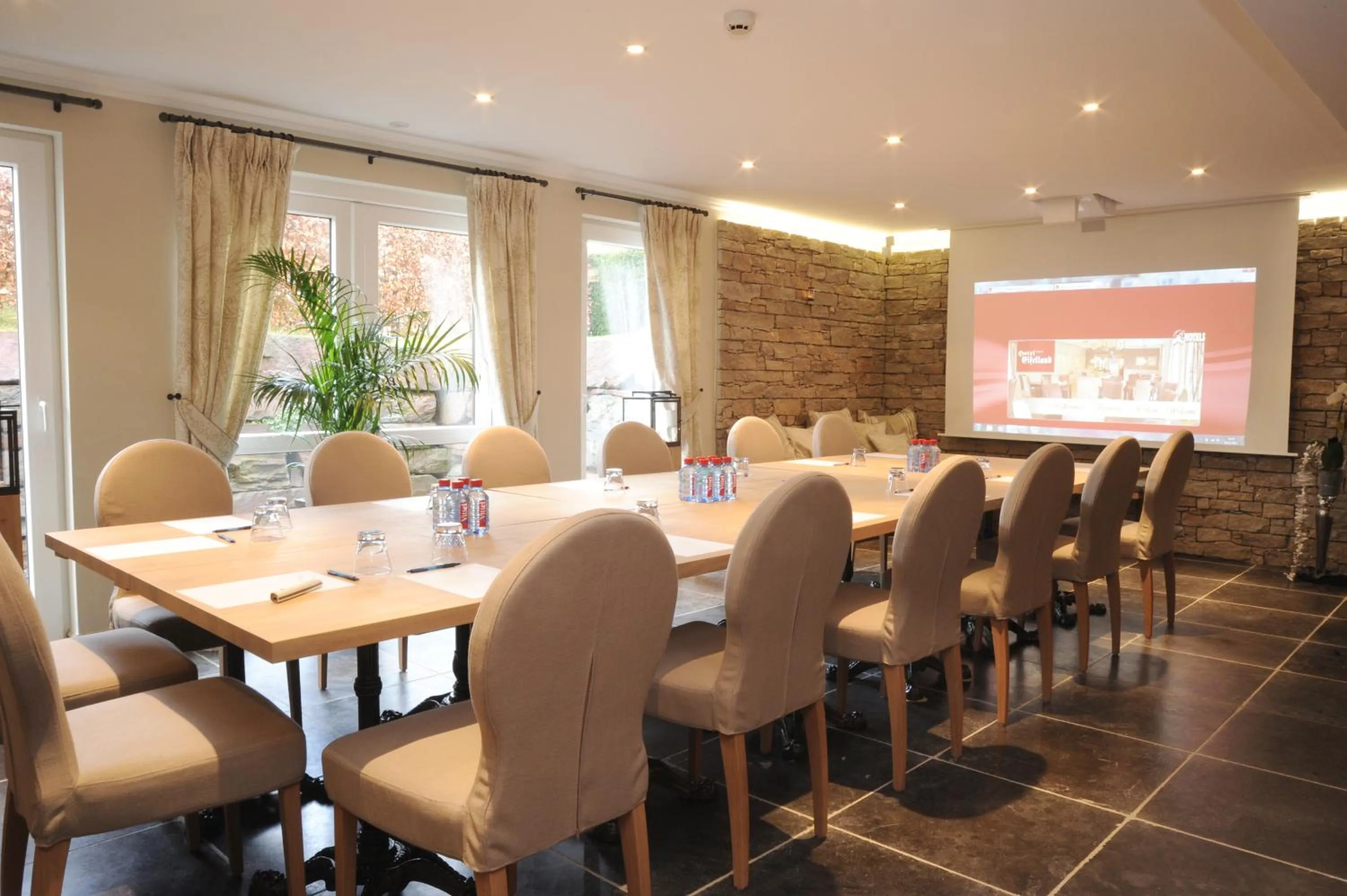 TV and multimedia in Hotel Eifelland