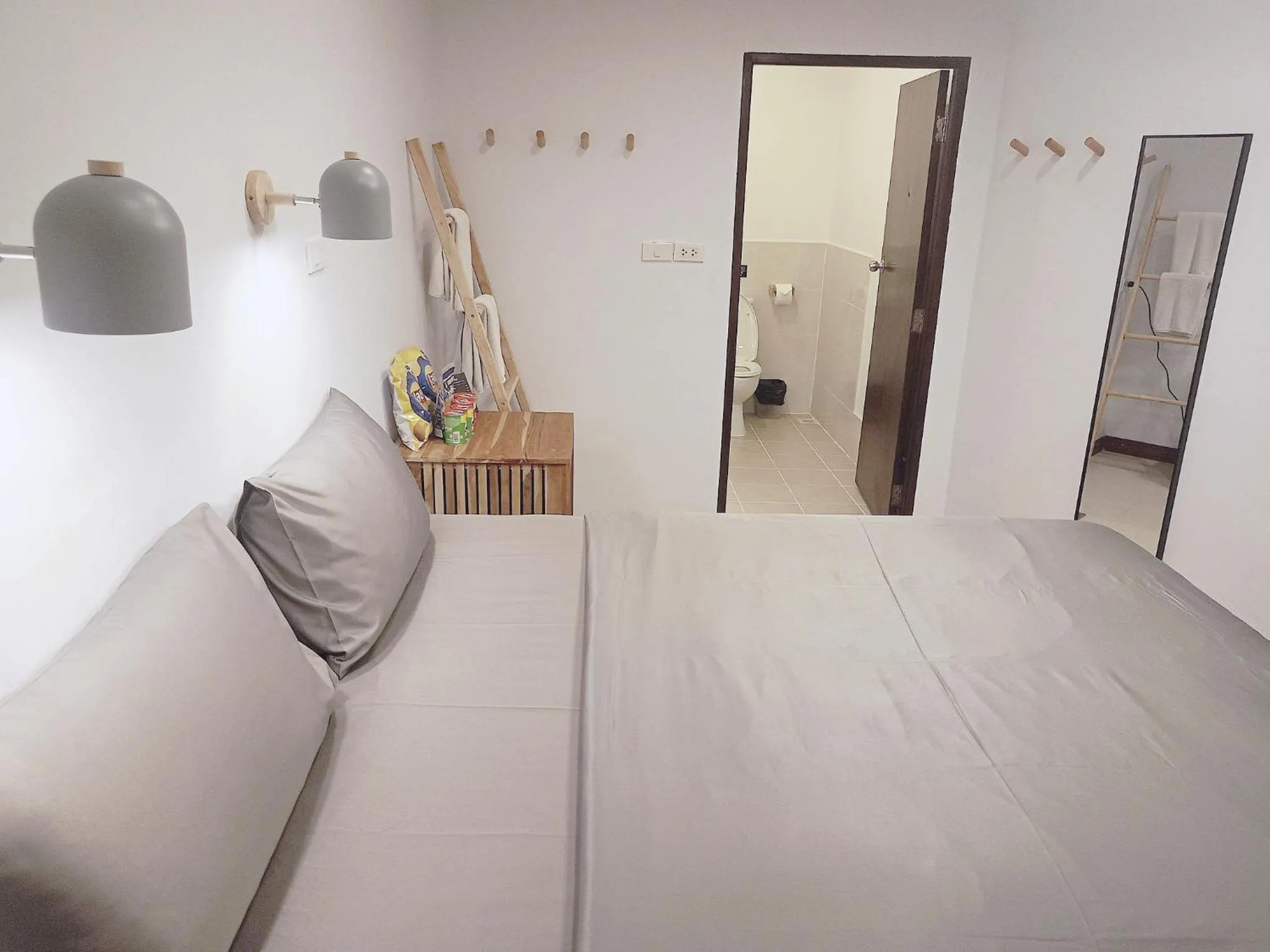 Bedroom, Bed in The Reef Hotel & Studios