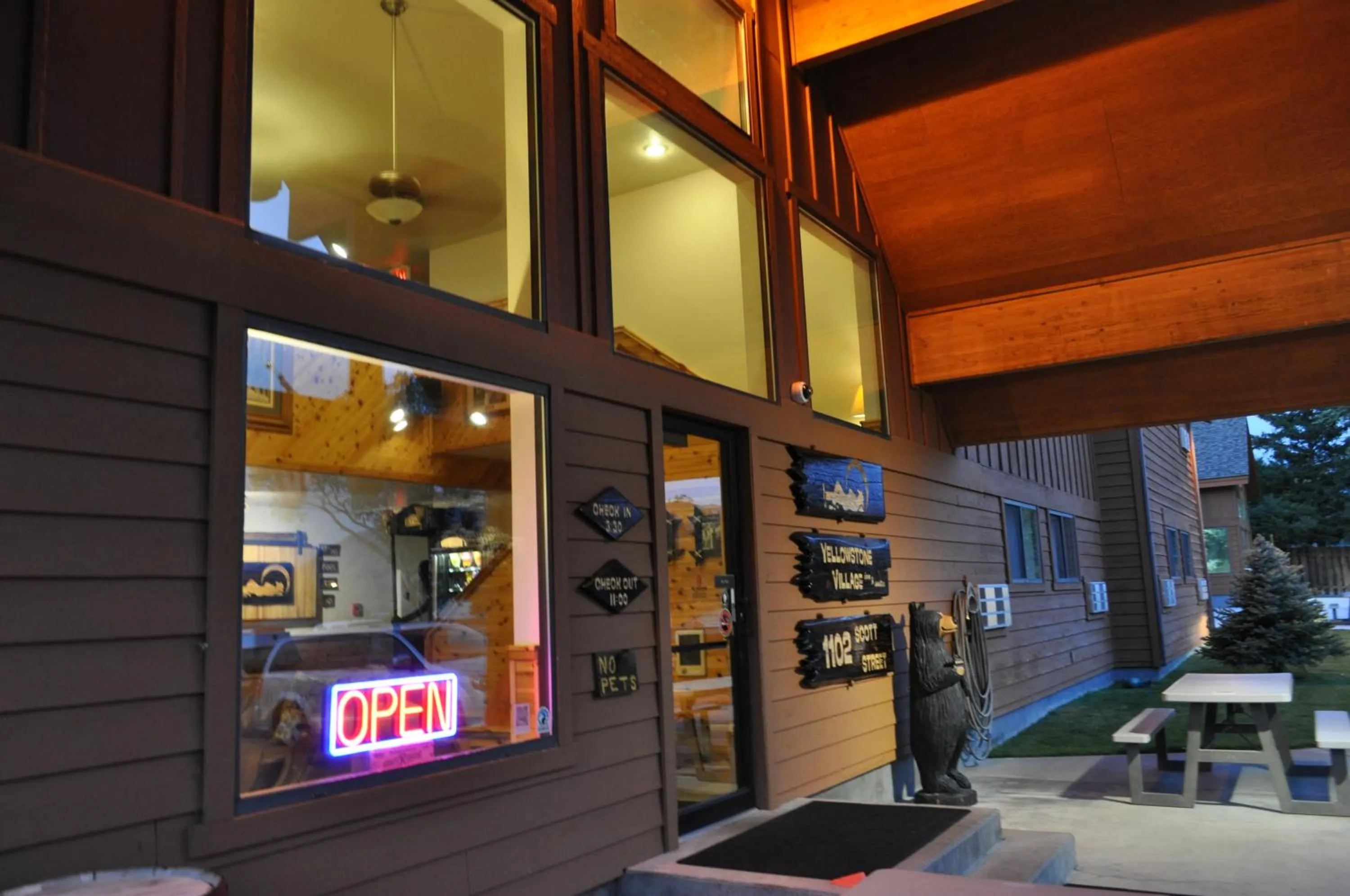 Facade/entrance in Yellowstone Village Inn and Suites