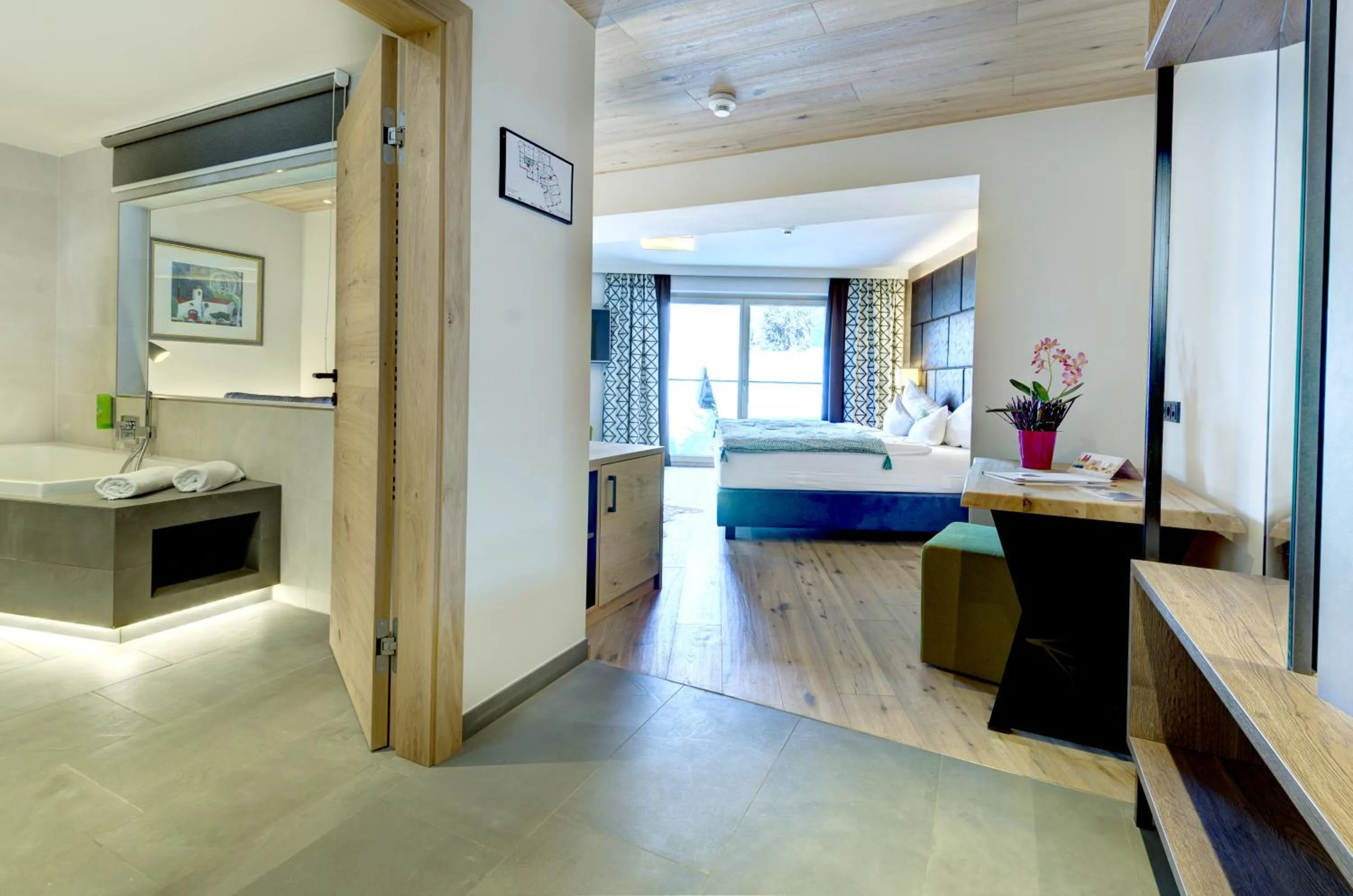 Photo of the whole room, Bed in Hotel Kendler