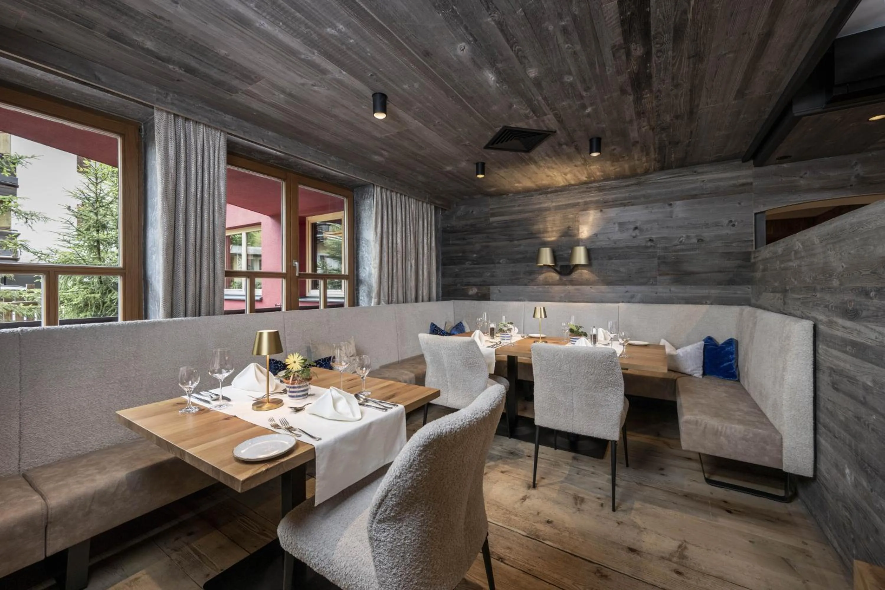 Restaurant/places to eat in Hotel Kendler