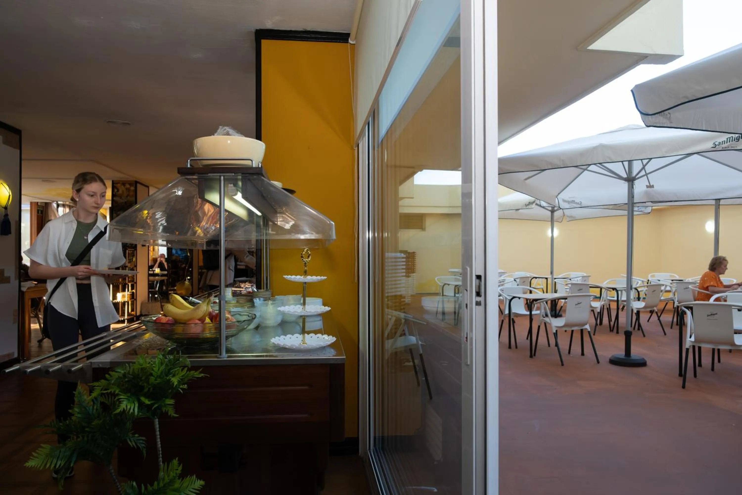 Breakfast in Apartamentos Teneguia