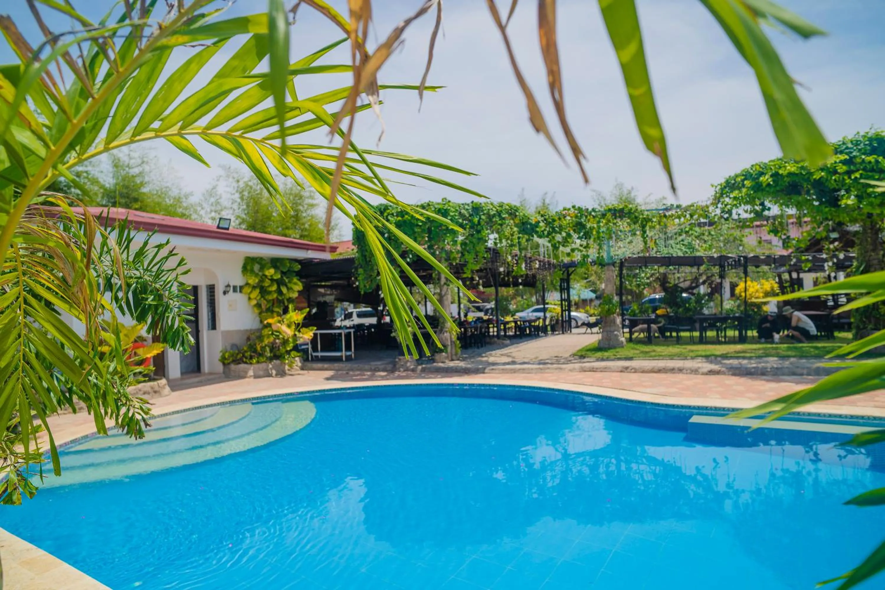Panglao Village Court Apartment Stay Inn
