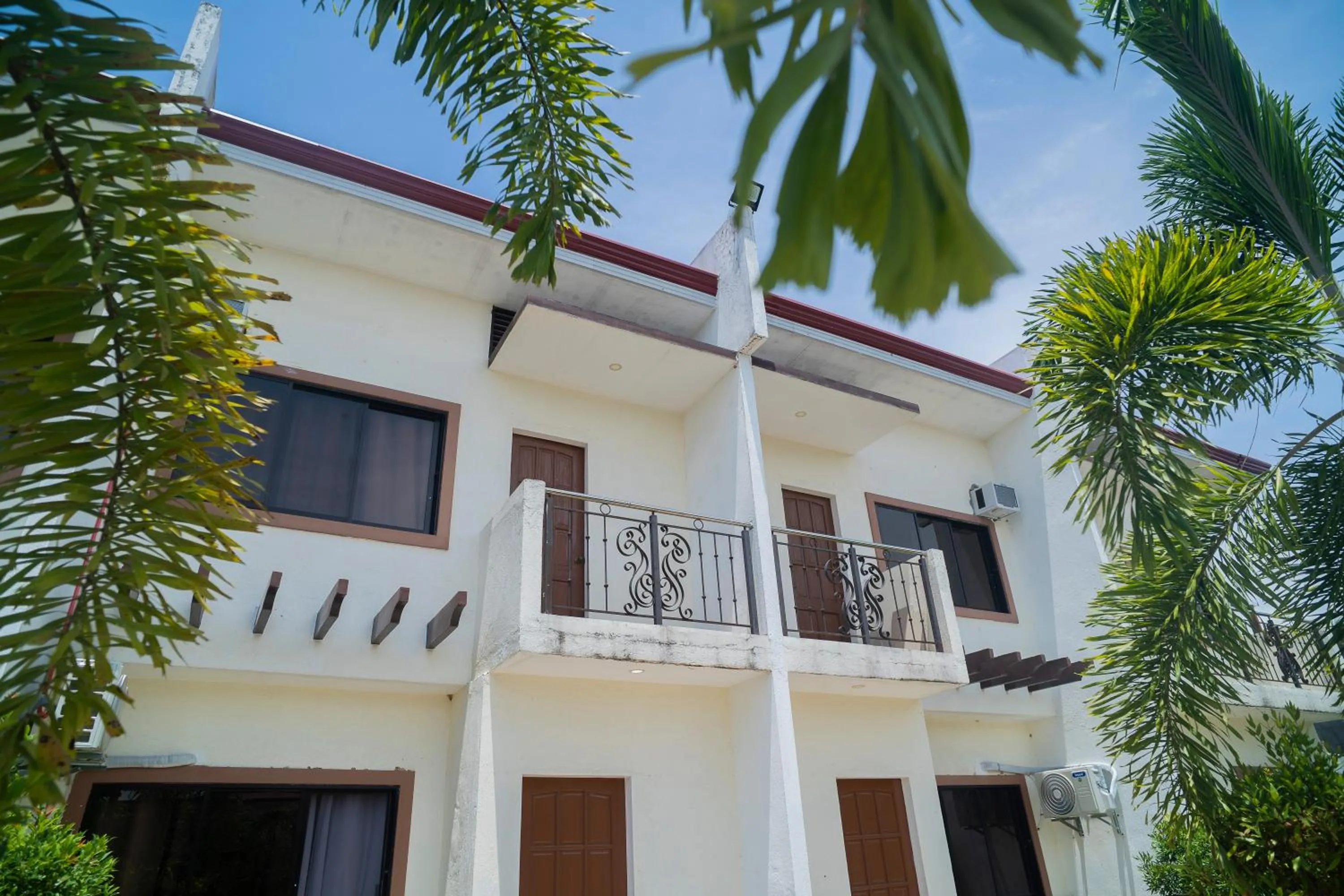 Panglao Village Court Apartment Stay Inn